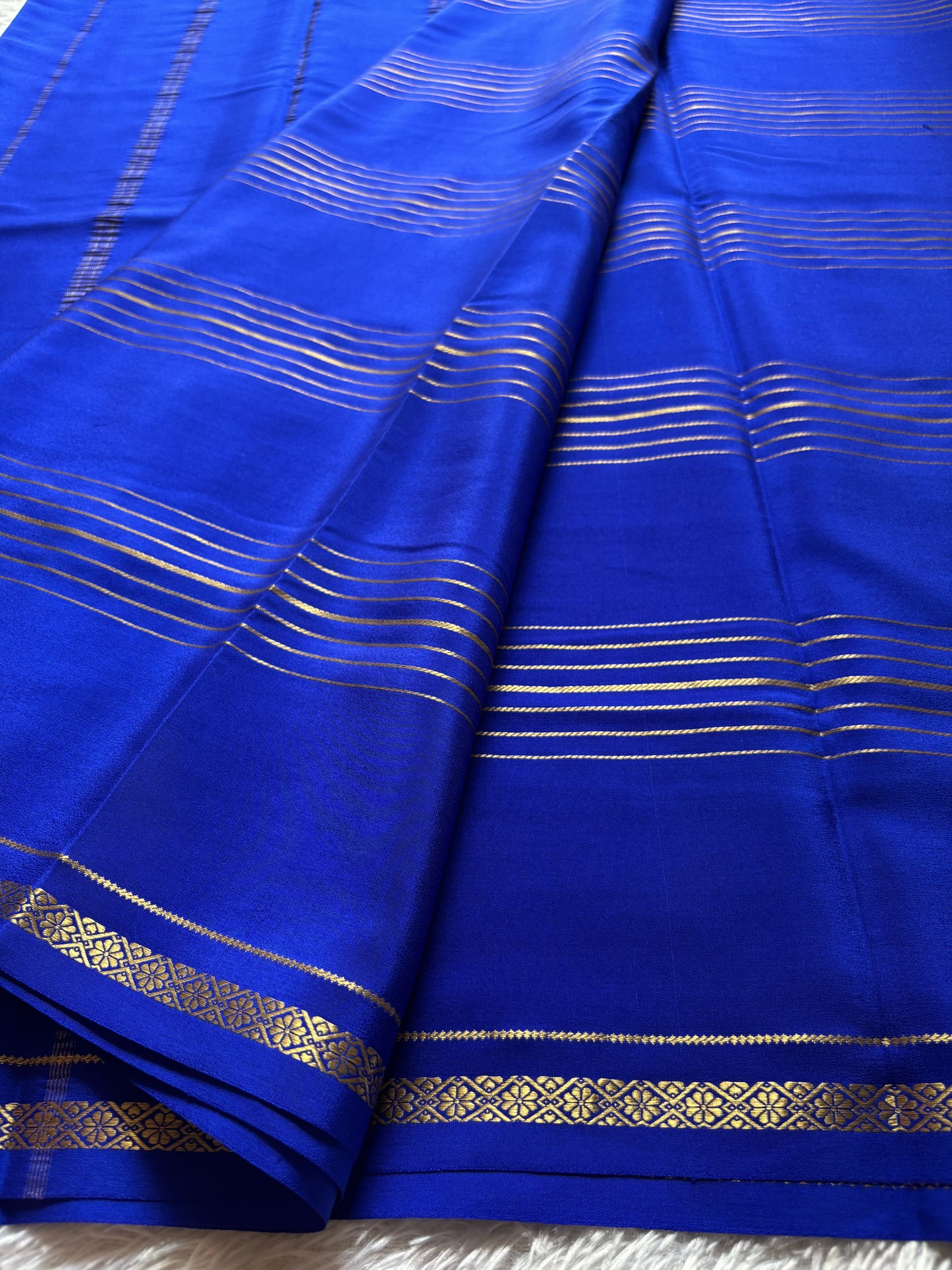 Aparanji : Solid Royal blue