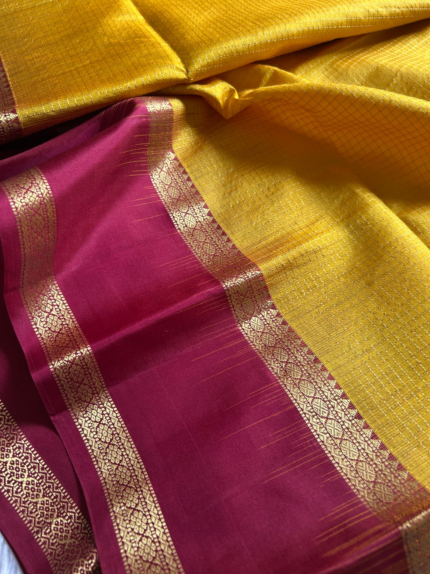 Seetha (2D) : Golden yellow-maroon