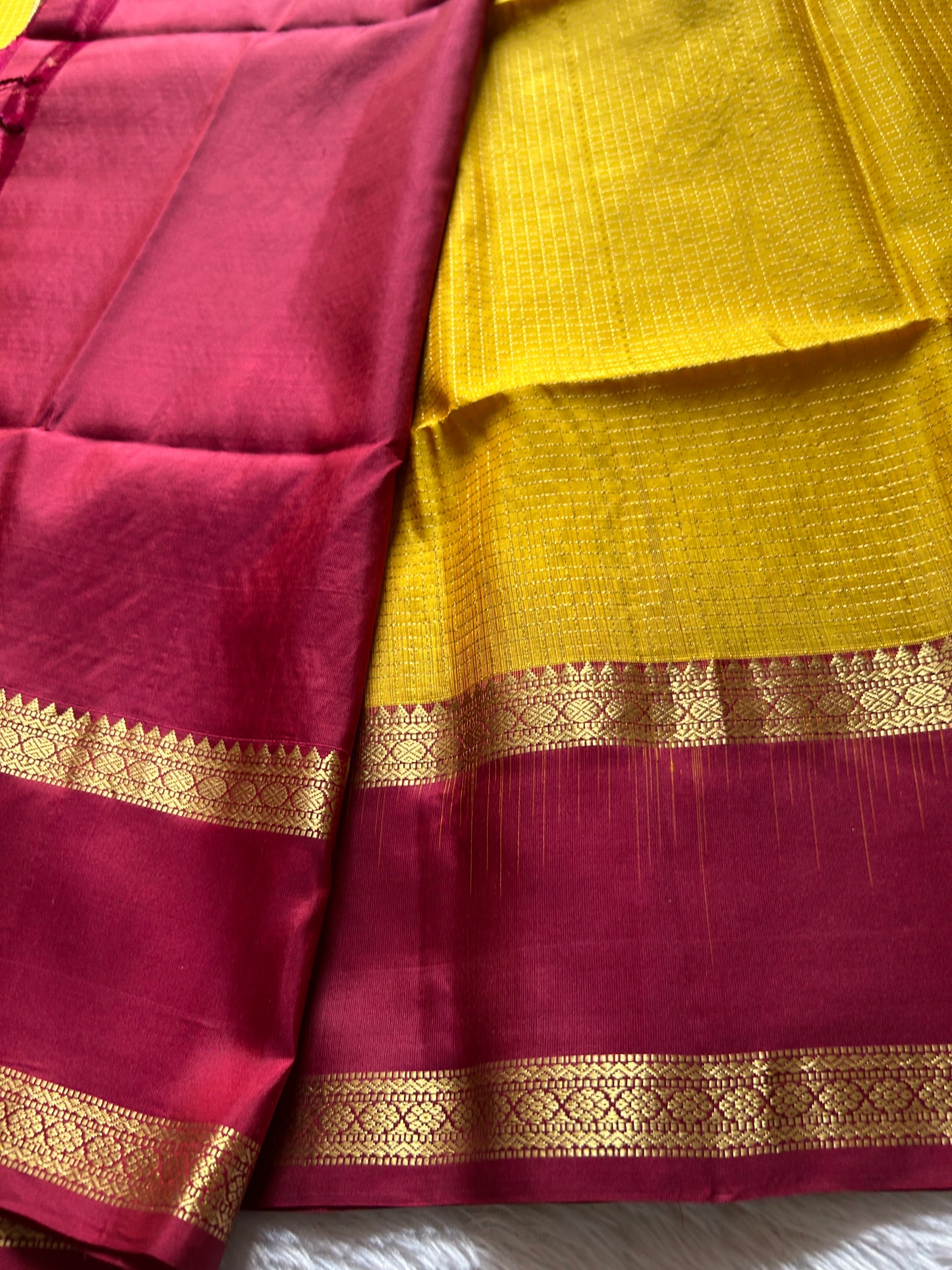 Seetha (2D) : Golden yellow-maroon