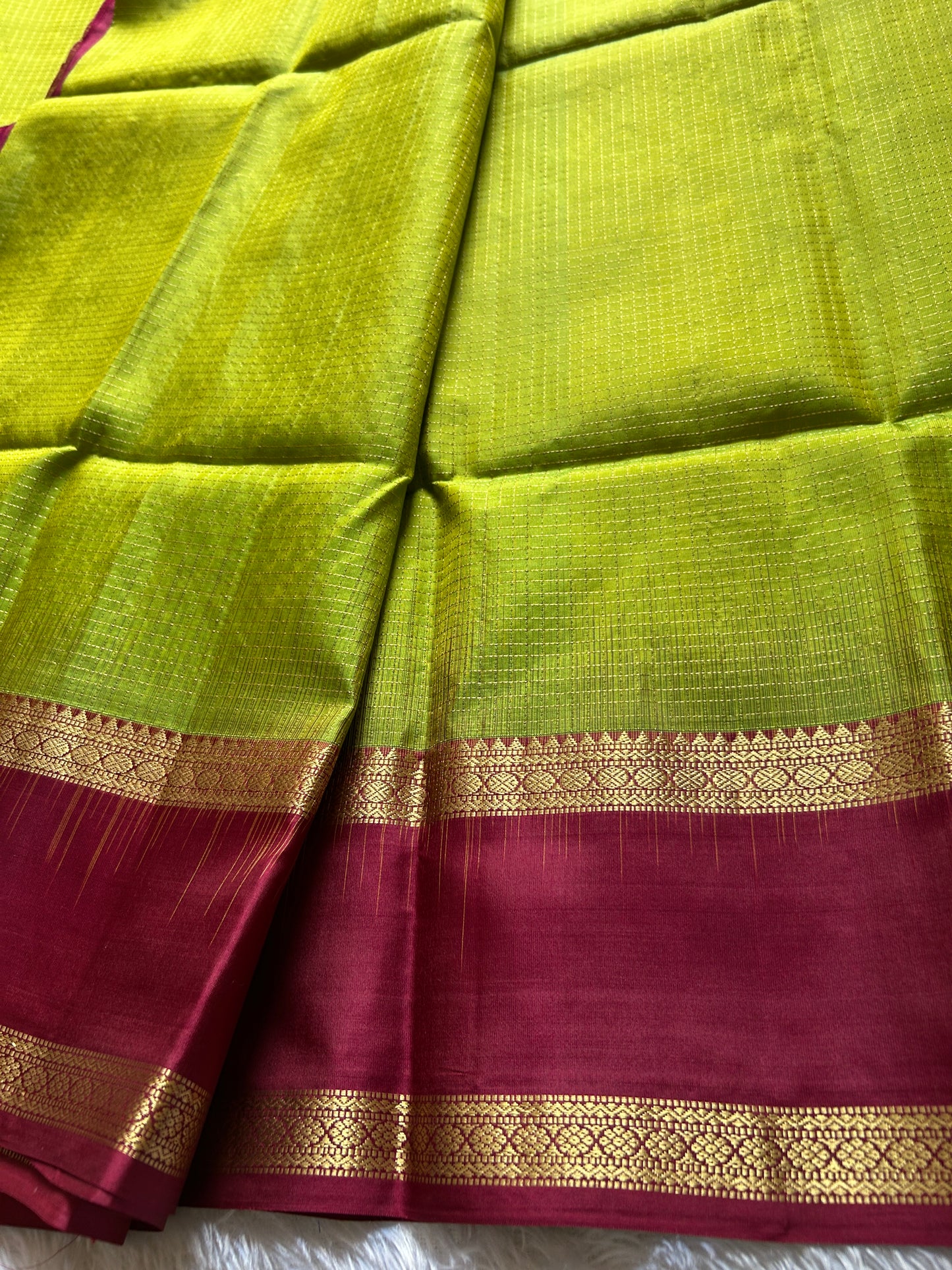 Seetha (2D) : Lime green-maroon