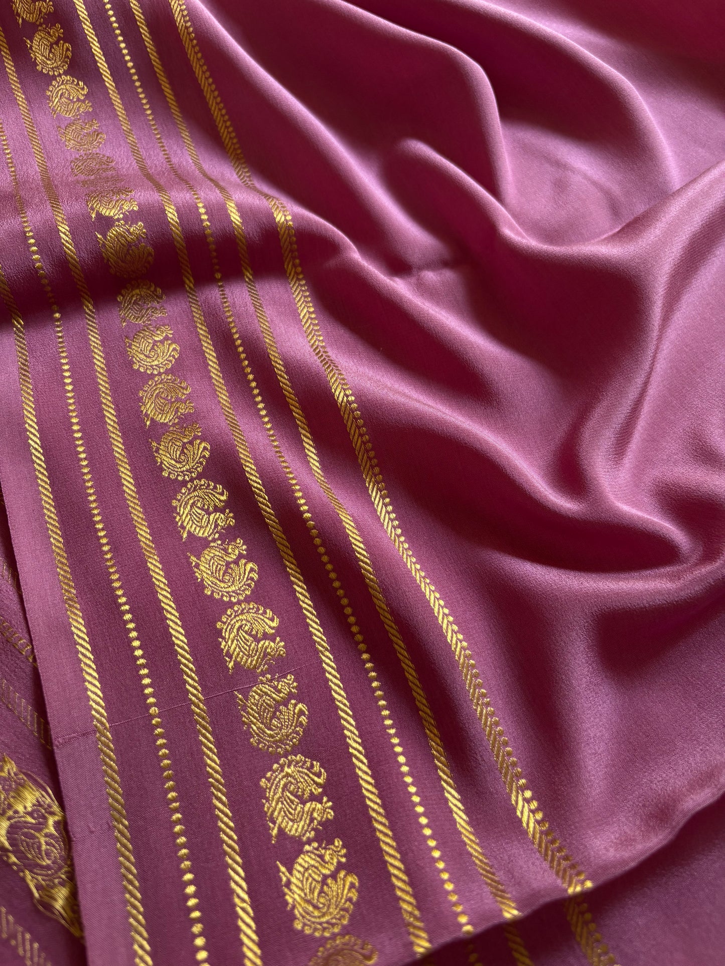 Hamsini : Solid Onion pink