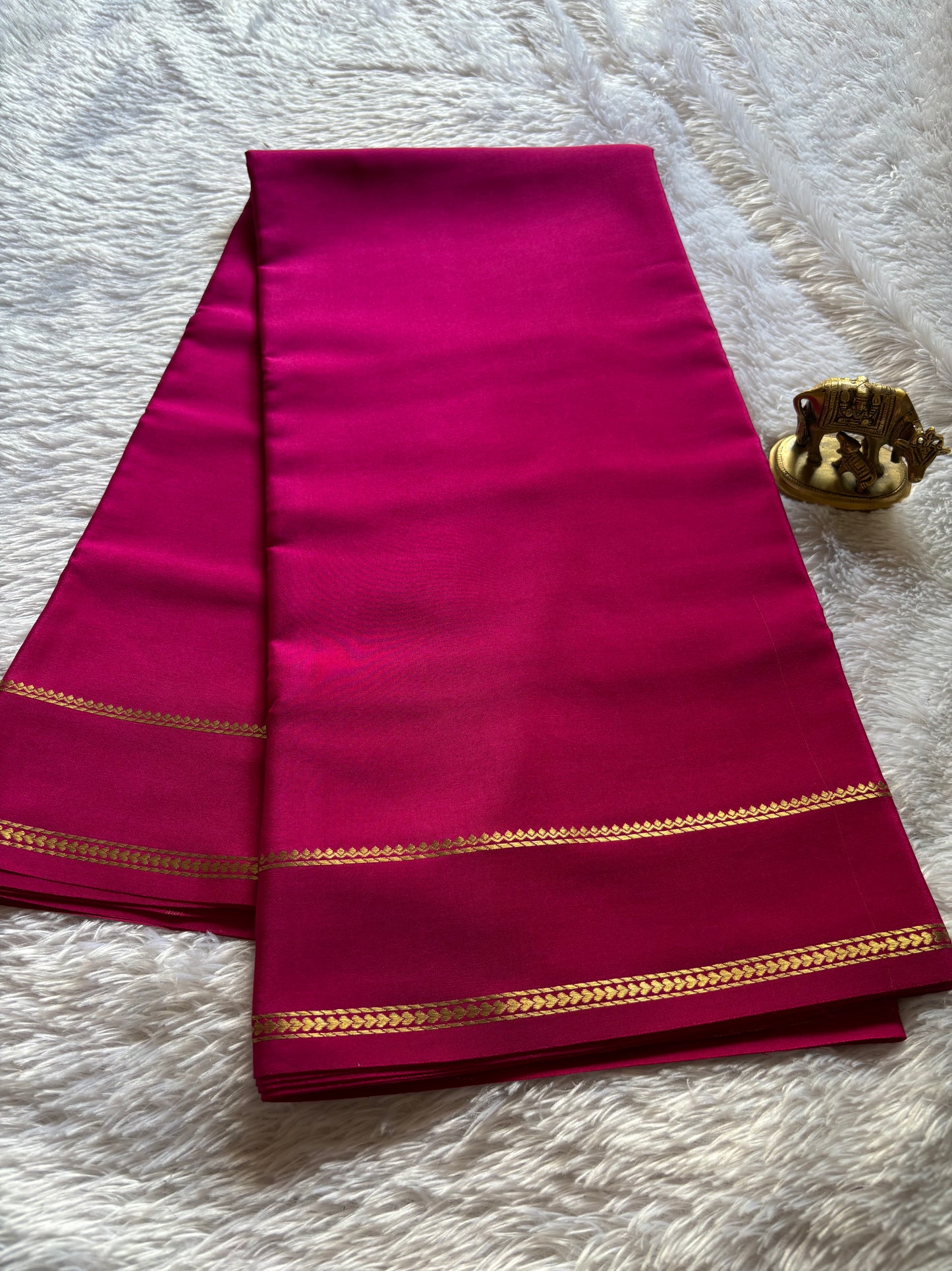 Indrani : Solid Rani pink
