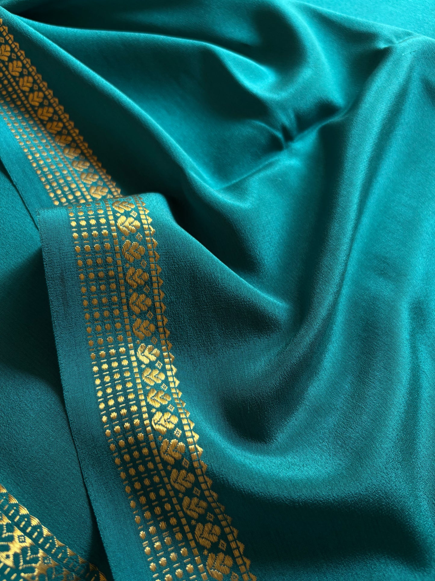 Bandhana : Solid Teal green