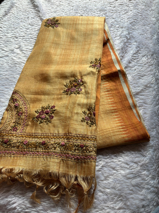 SS137 (2D) : Beige-rust brown