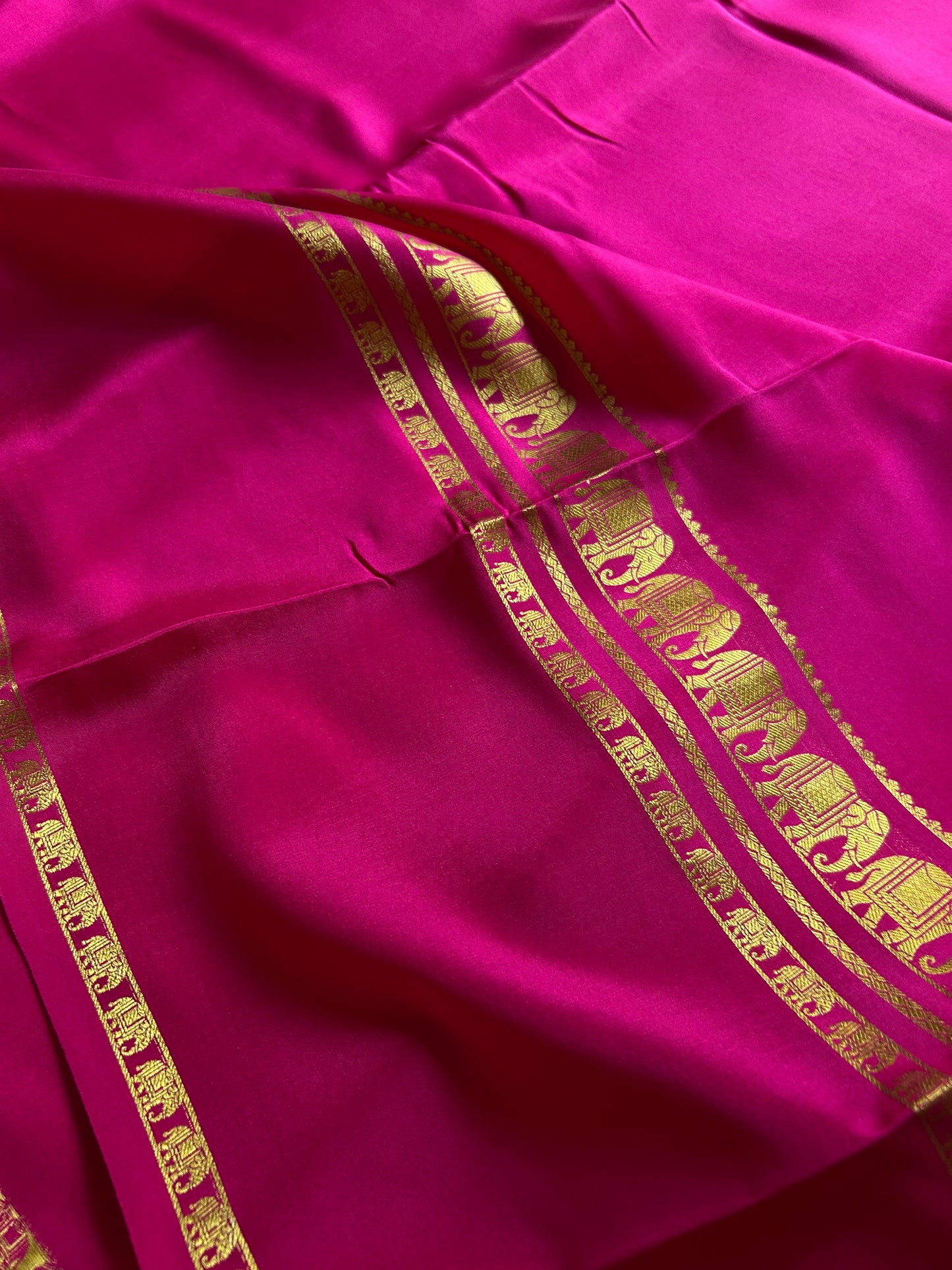 Prashanthi : Solid Pink
