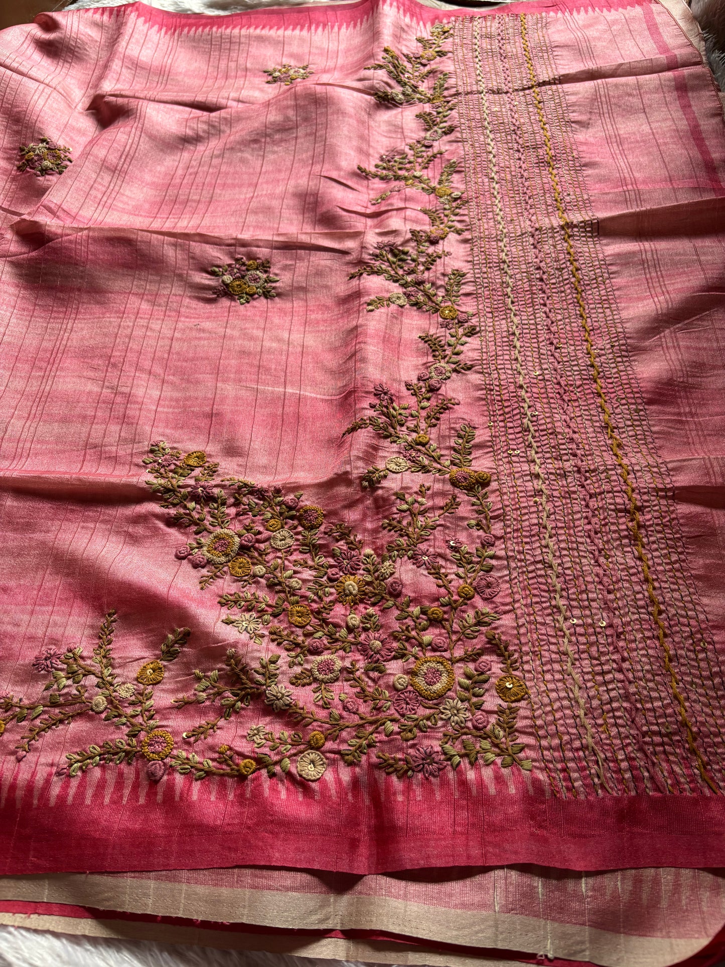 SS137 (2D) : Light pink-hot pink