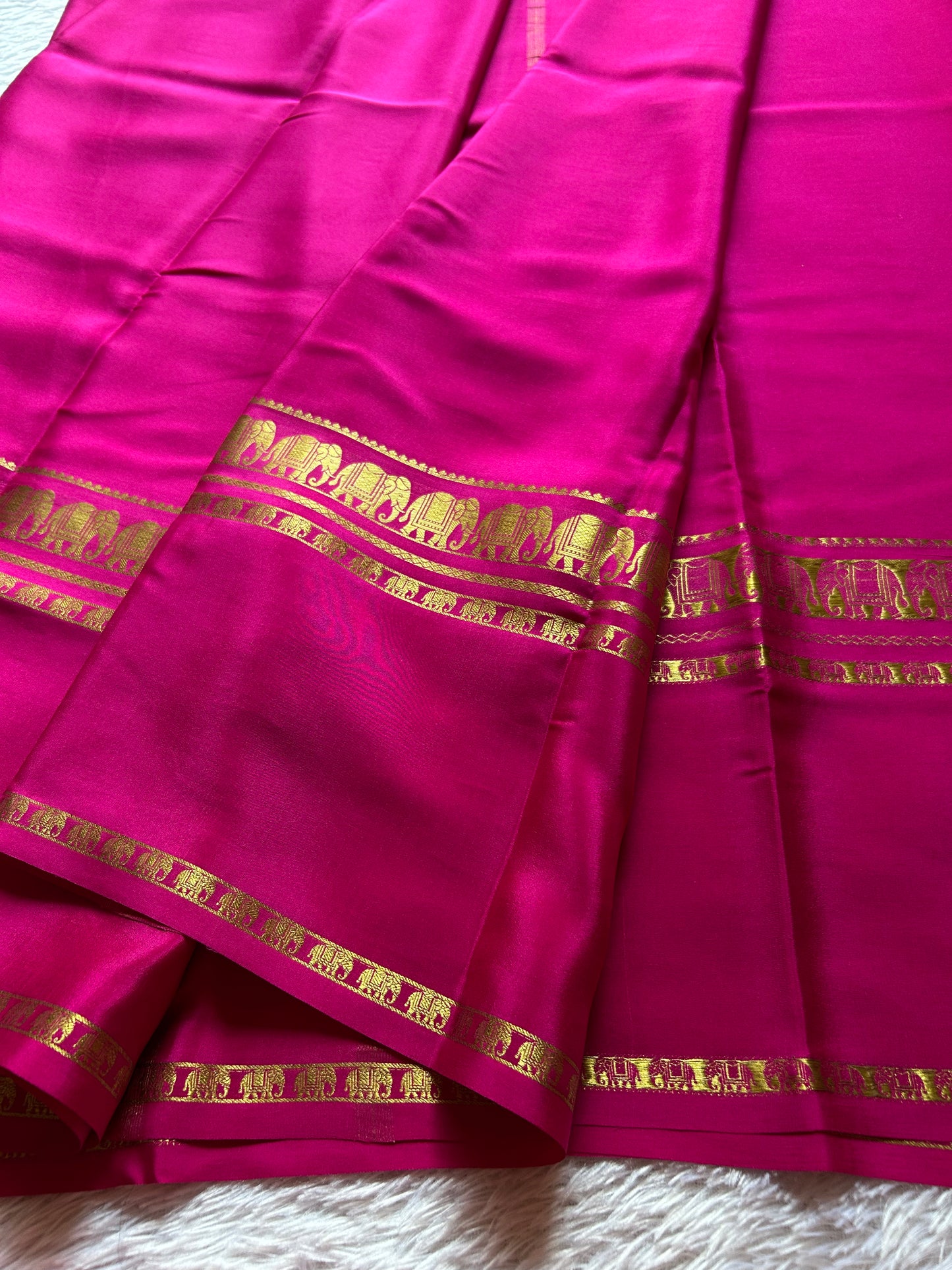Prashanthi : Solid Pink