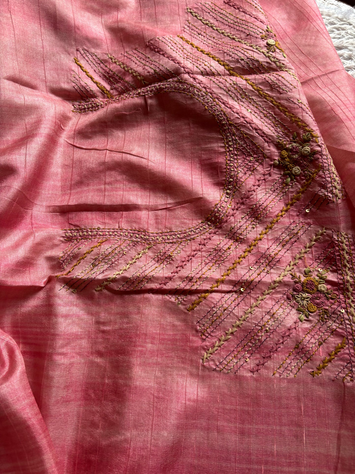SS137 (2D) : Light pink-hot pink