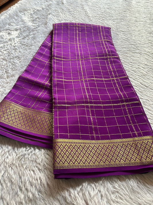 Sushma : Solid Dark Magenta