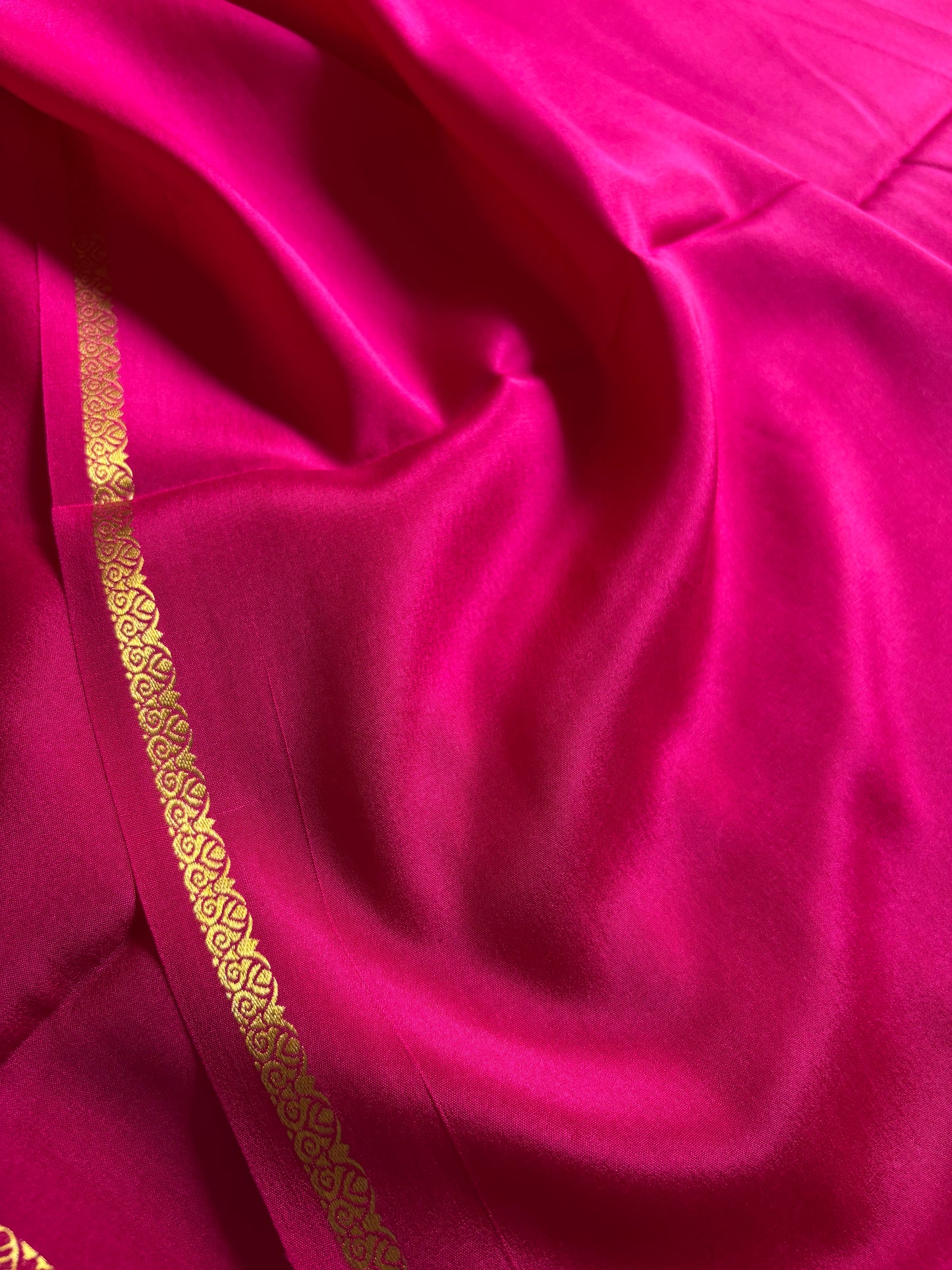 Kanasu : Solid Rani pink
