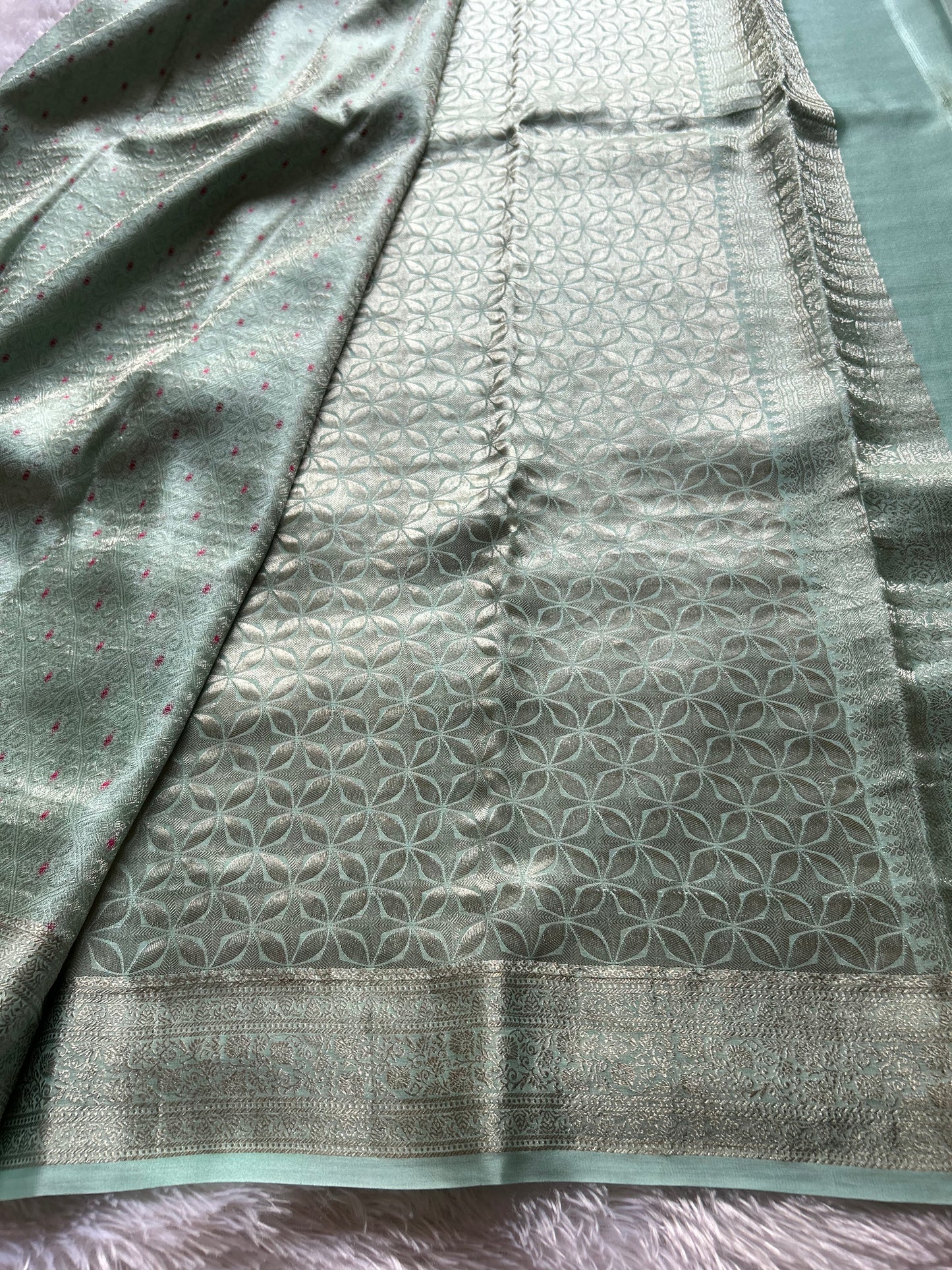 Nakshatra : Solid Pastel mint green