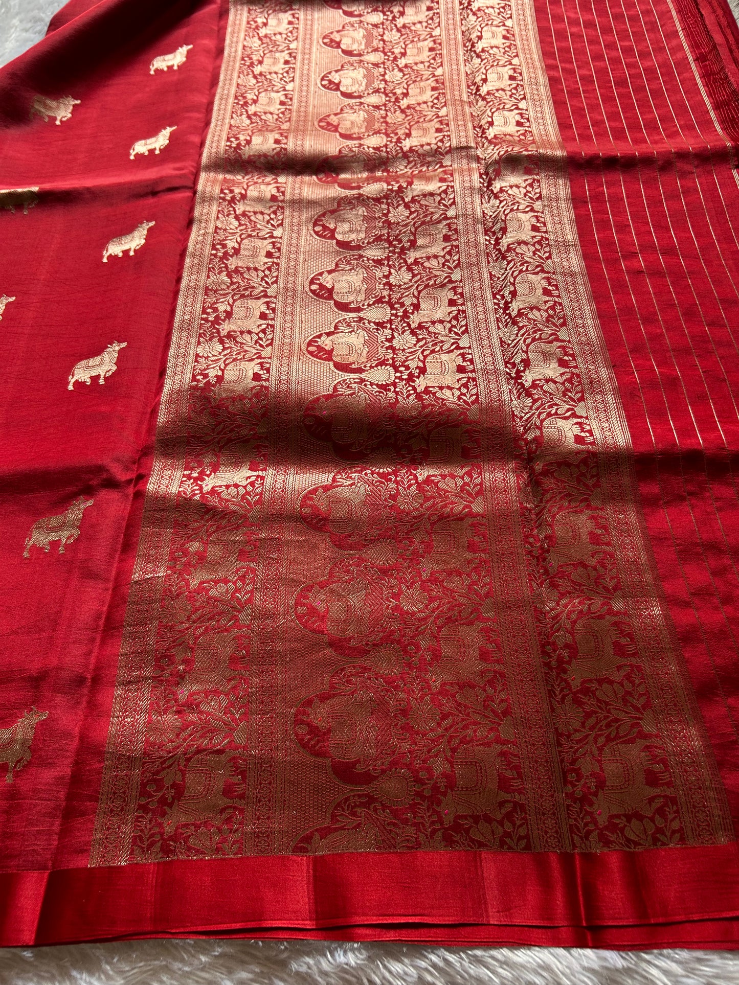 Anupama : Solid Red