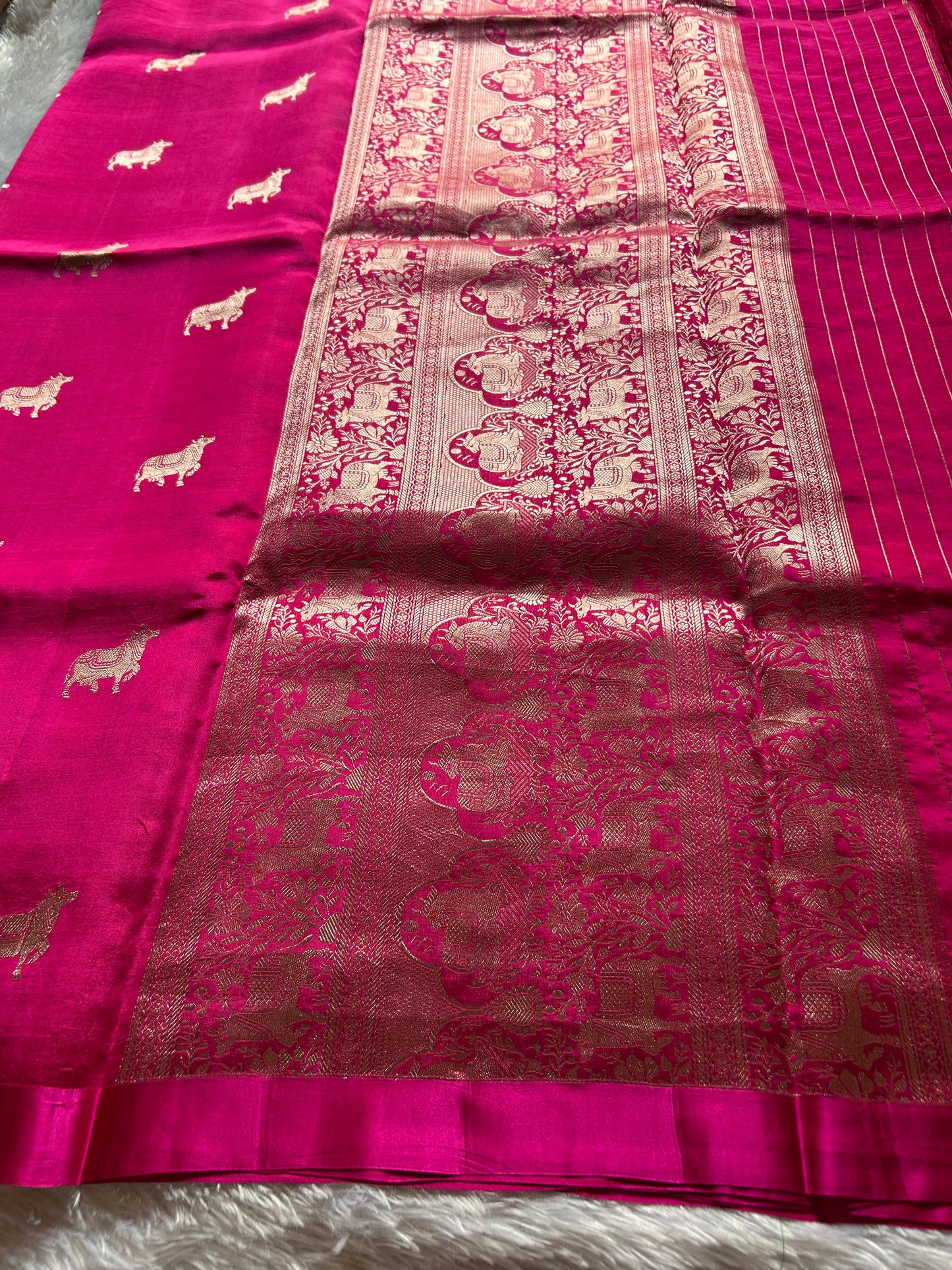 Anupama : Solid Rani pink