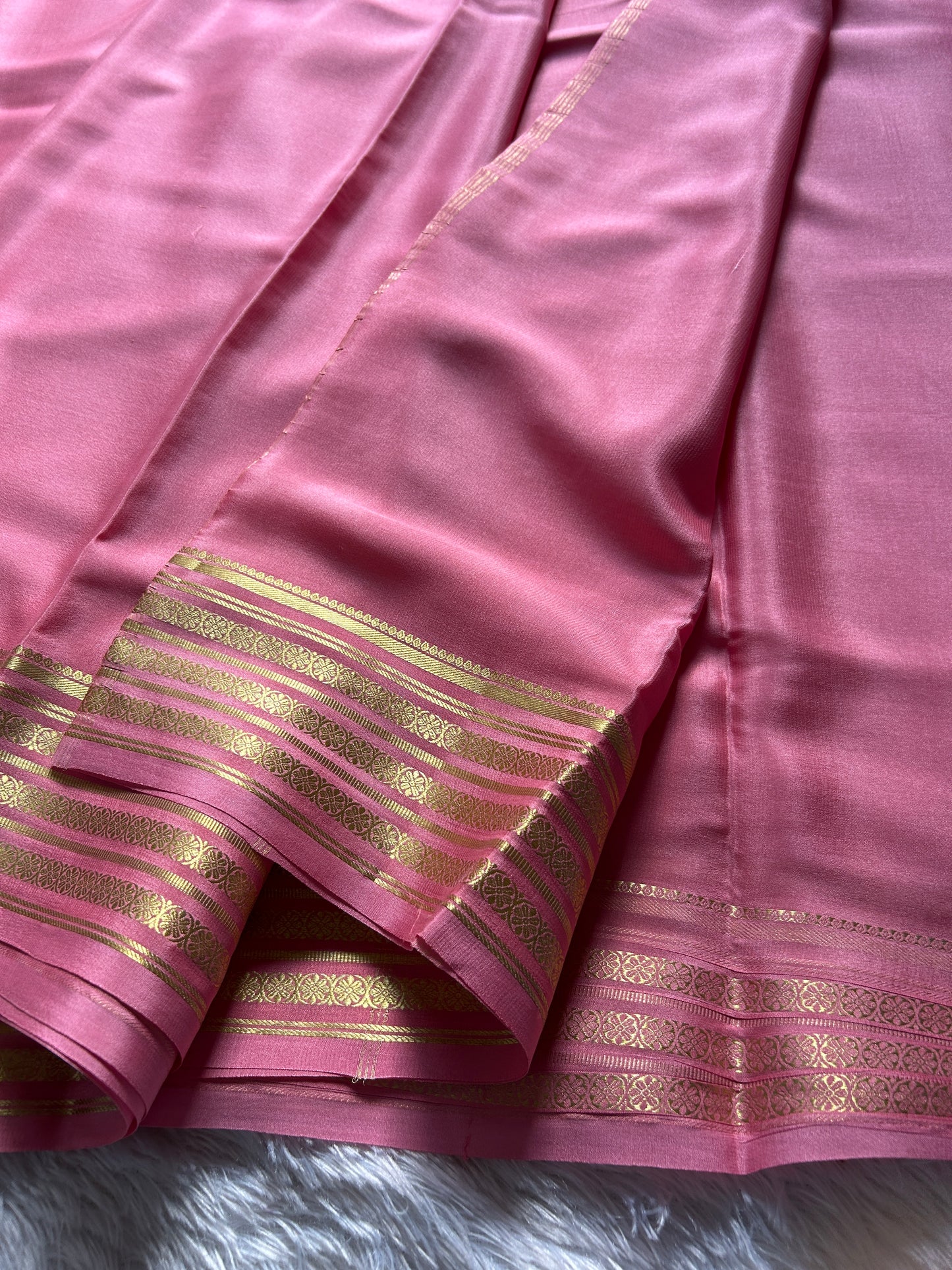 Pushpa : Solid petal pink