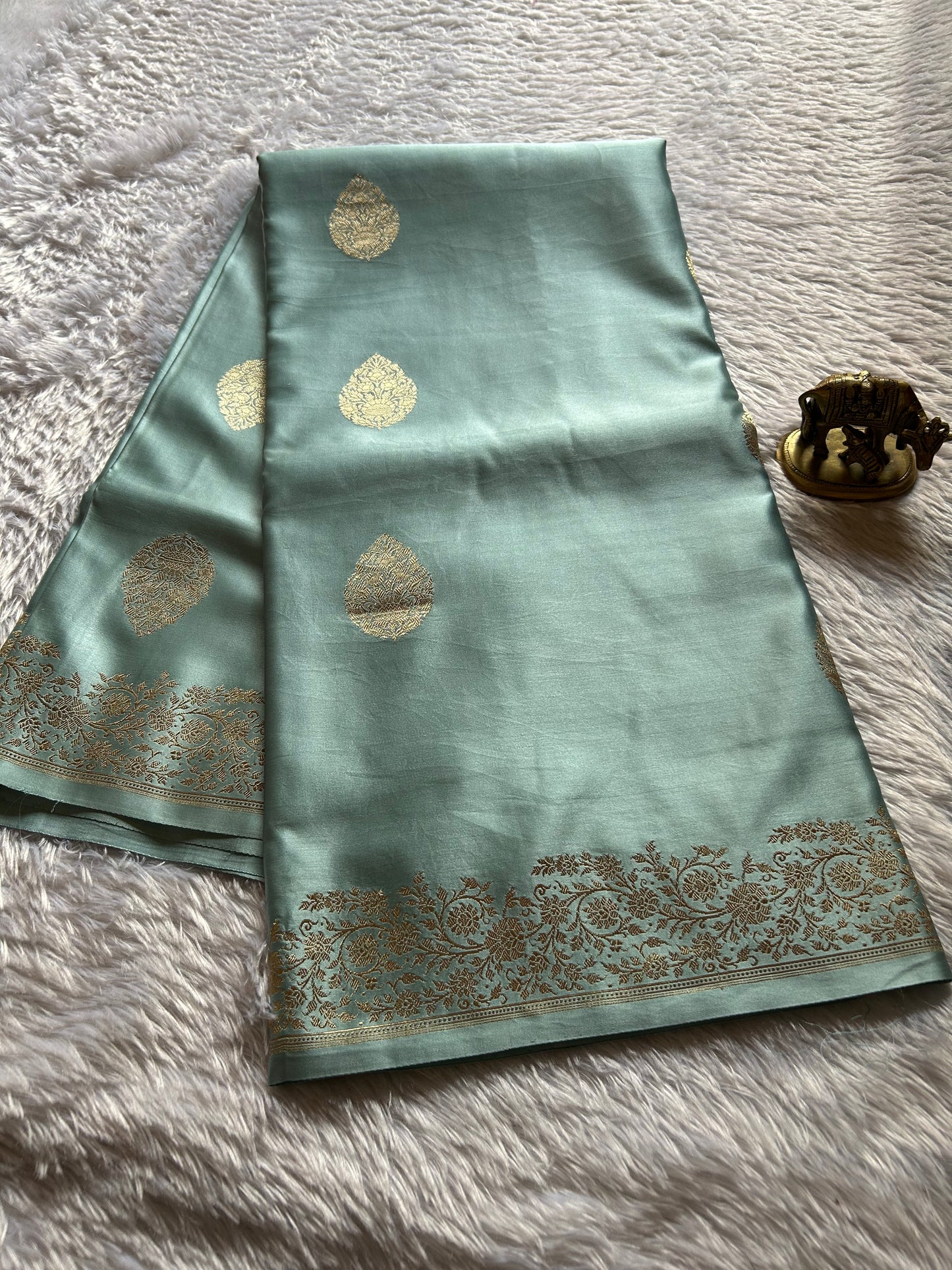 Madhubala : Solid Pastel mint blue
