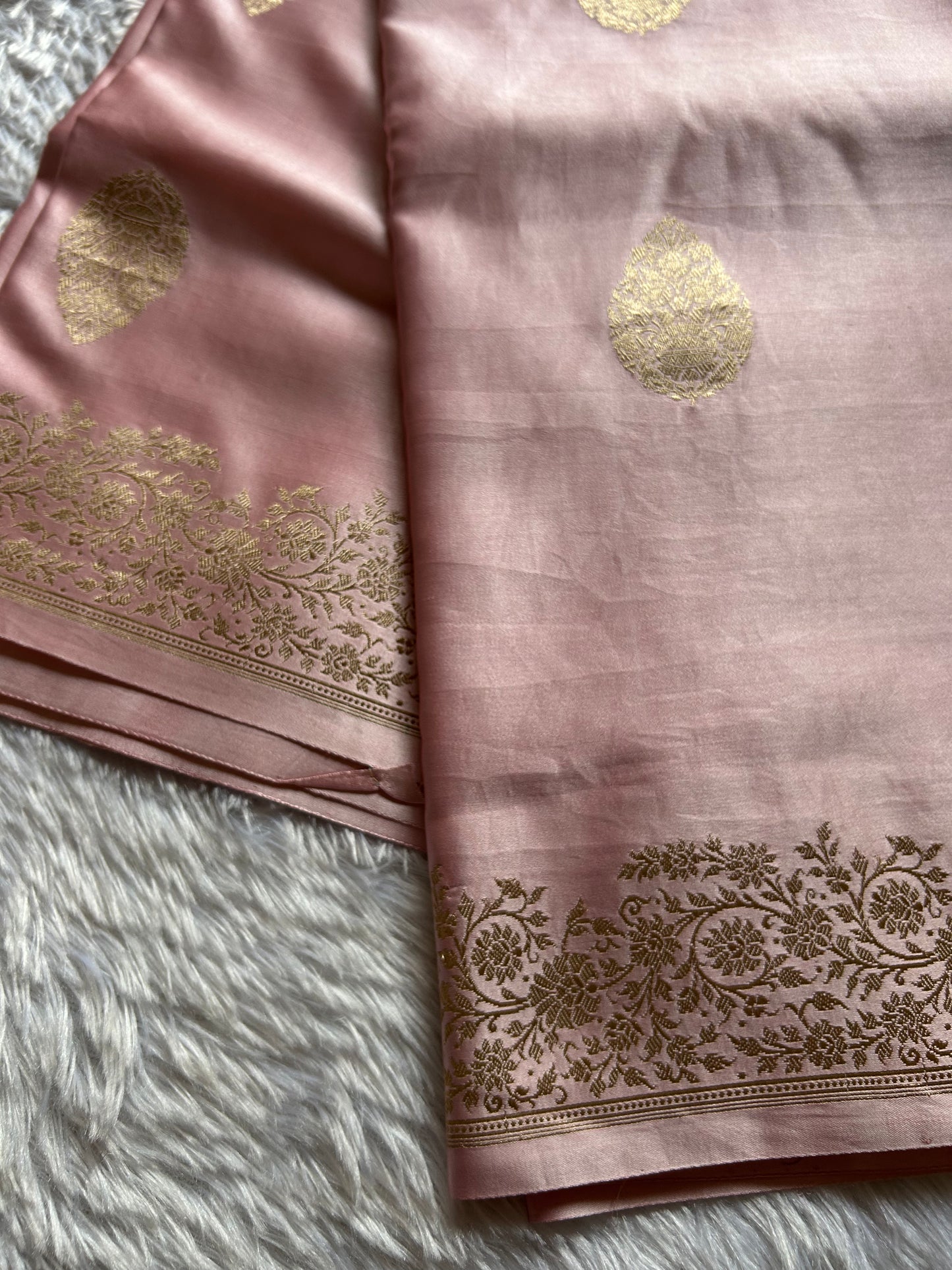 Madhubala : Solid Pastel pink