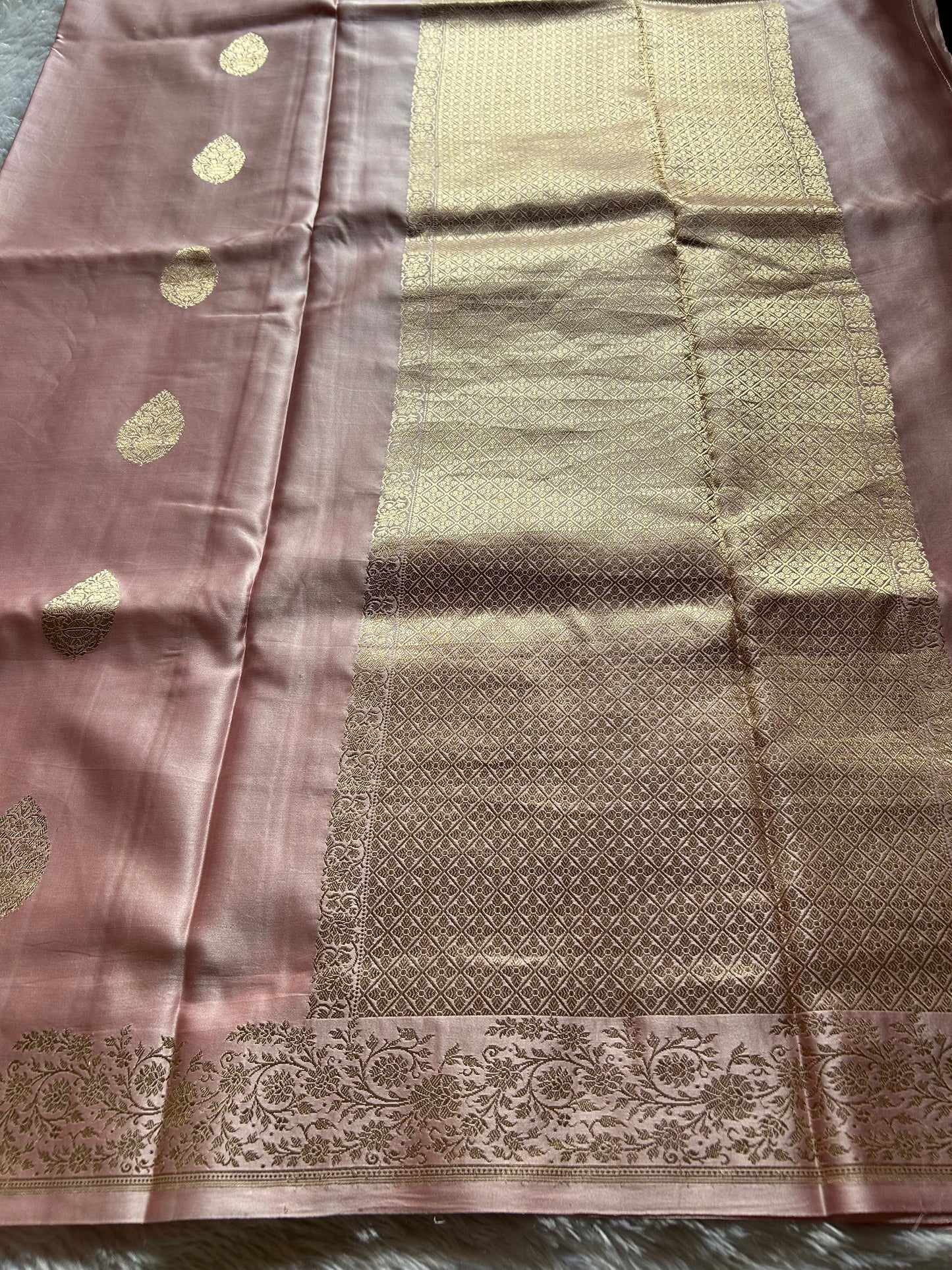 Madhubala : Solid Pastel pink