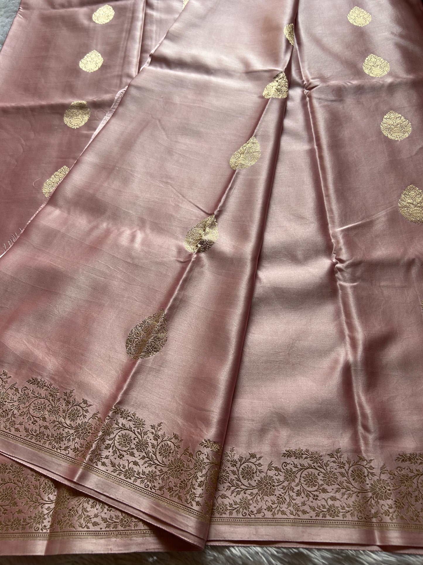 Madhubala : Solid Pastel pink
