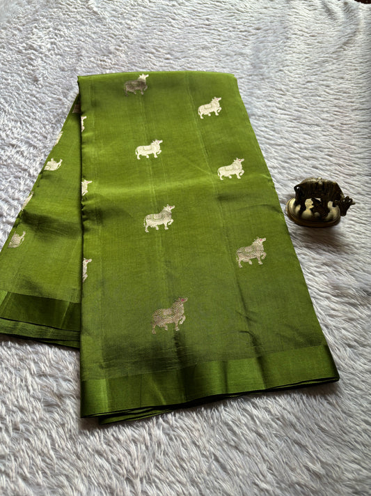 Anupama : Solid Sap green