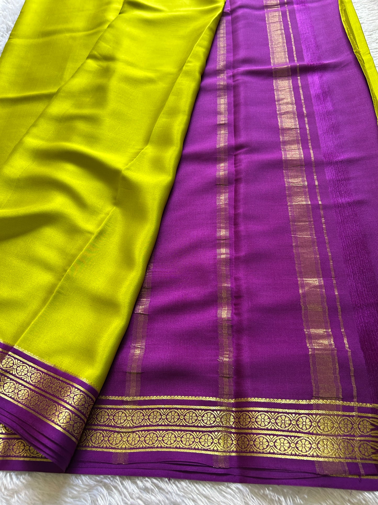 Pushpavathi (2D) : Olive-magenta