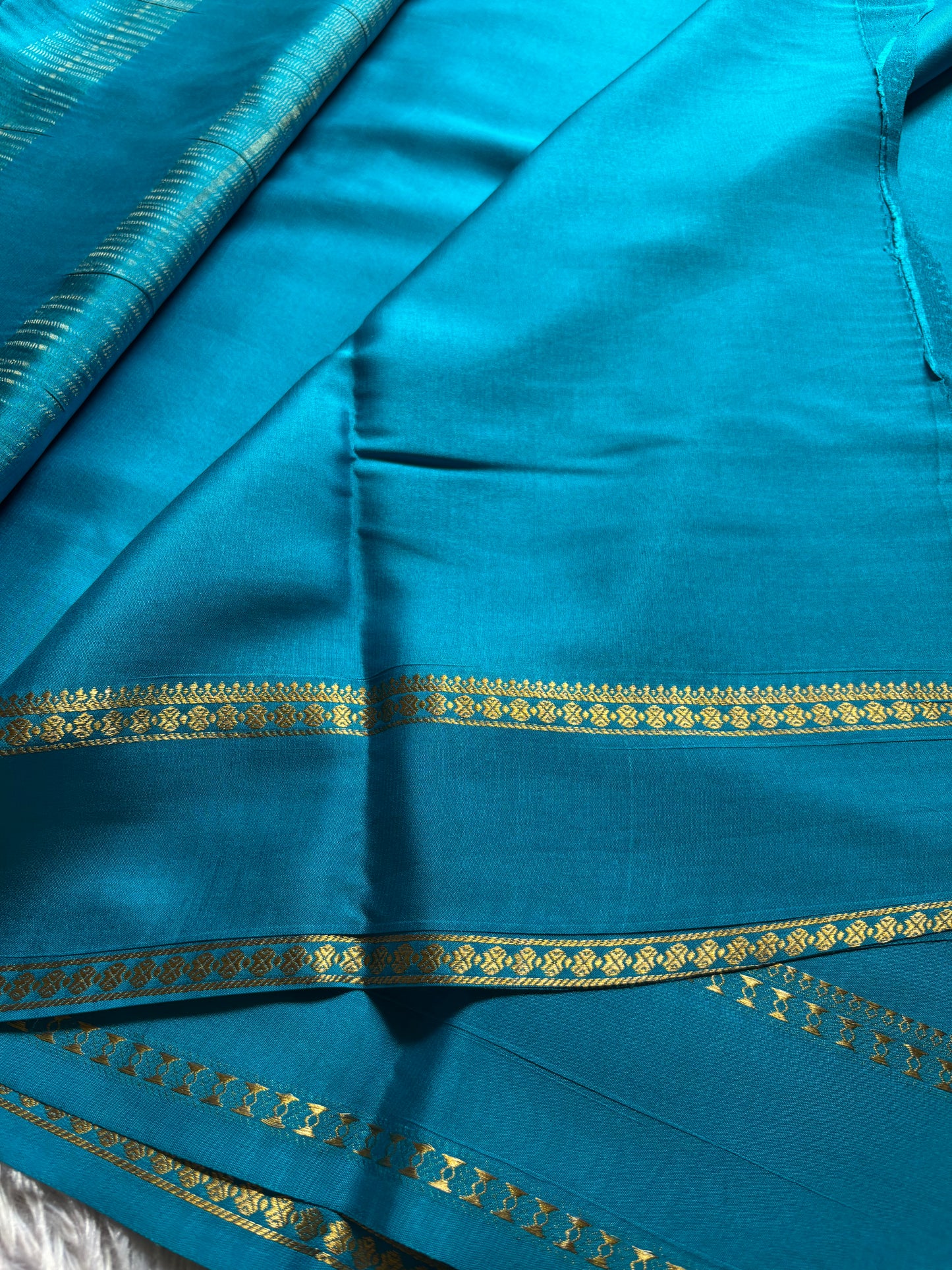 Shakthi : Solid Ananda blue