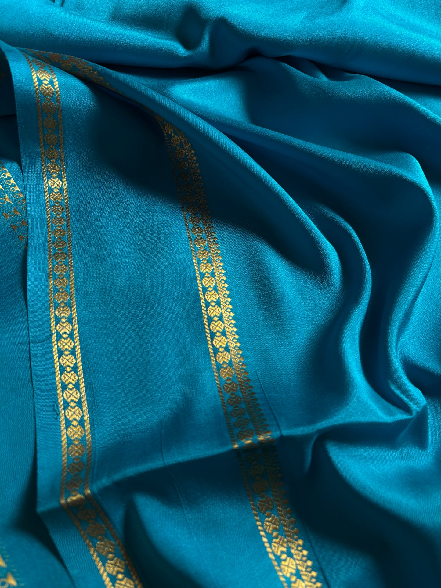 Shakthi : Solid Ananda blue