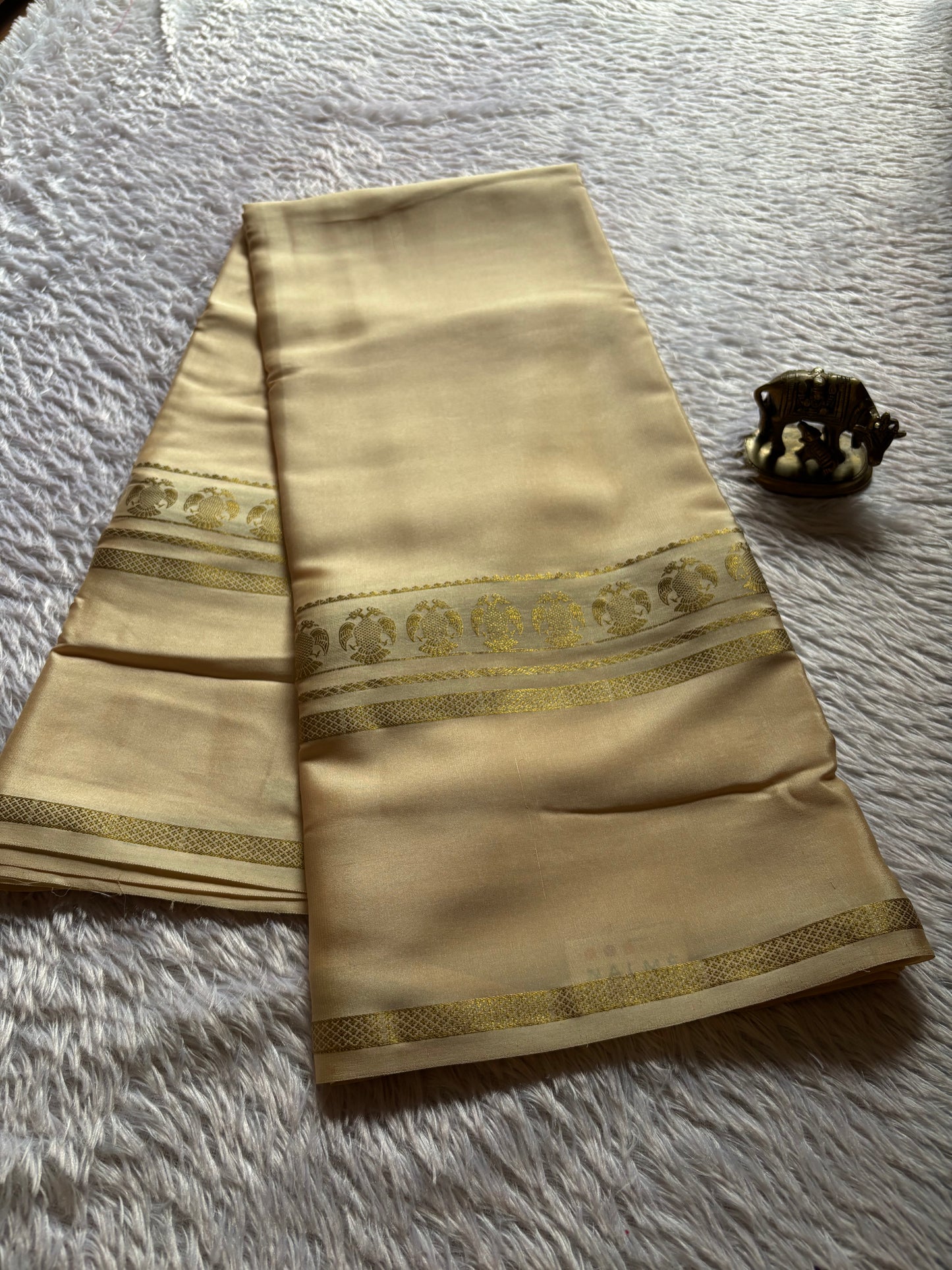 Ashwini : Solid Off white