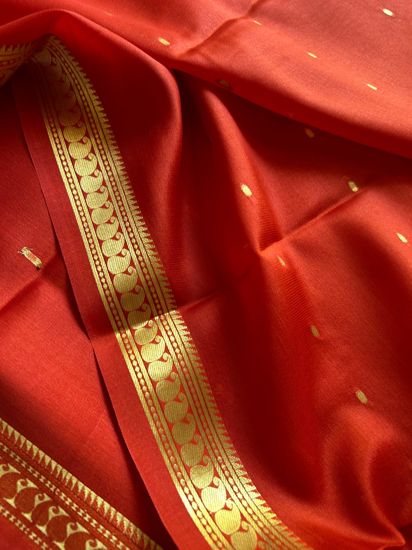 Keerthi : Solid orange