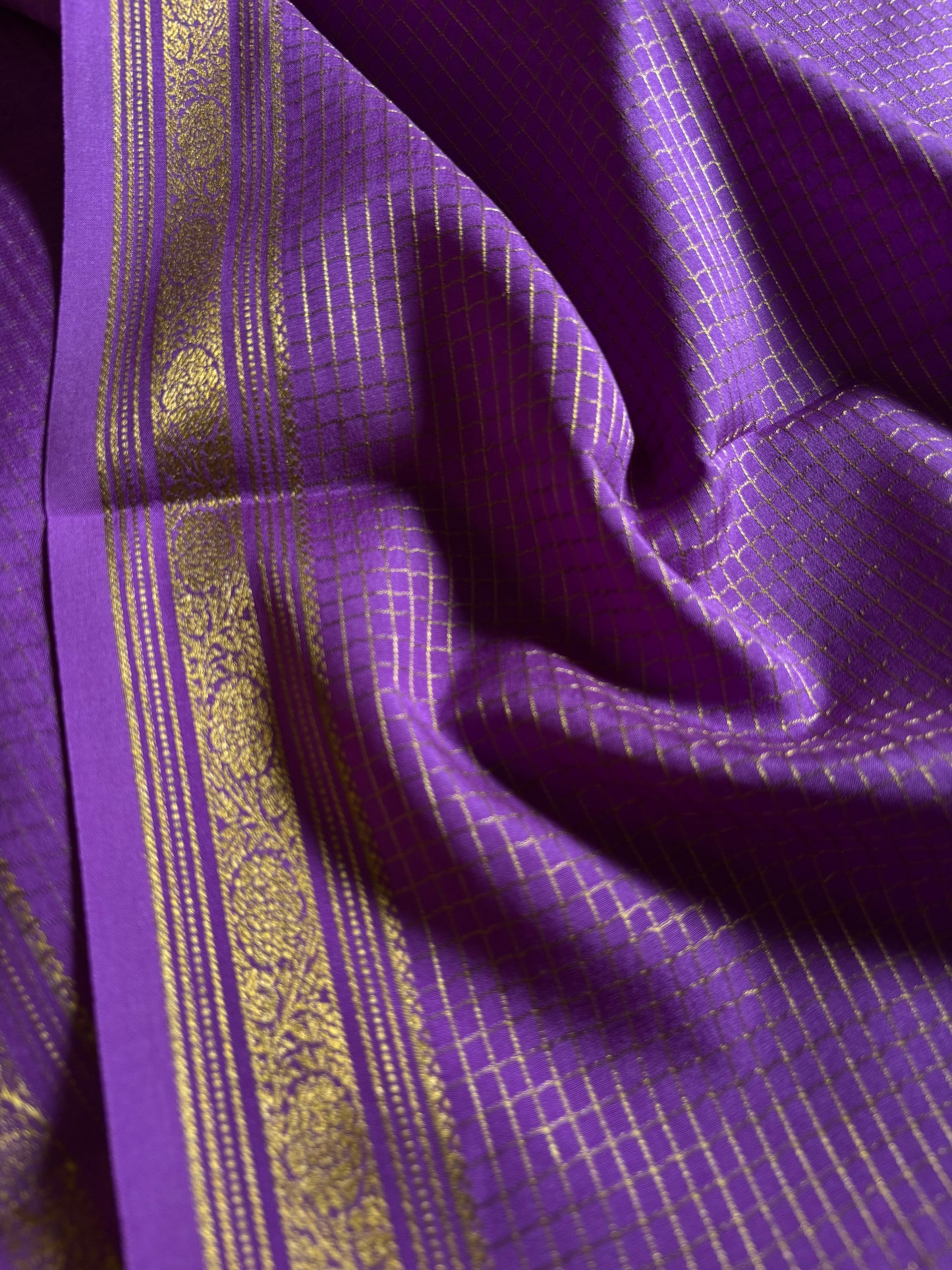 Aparna : Solid Lavender