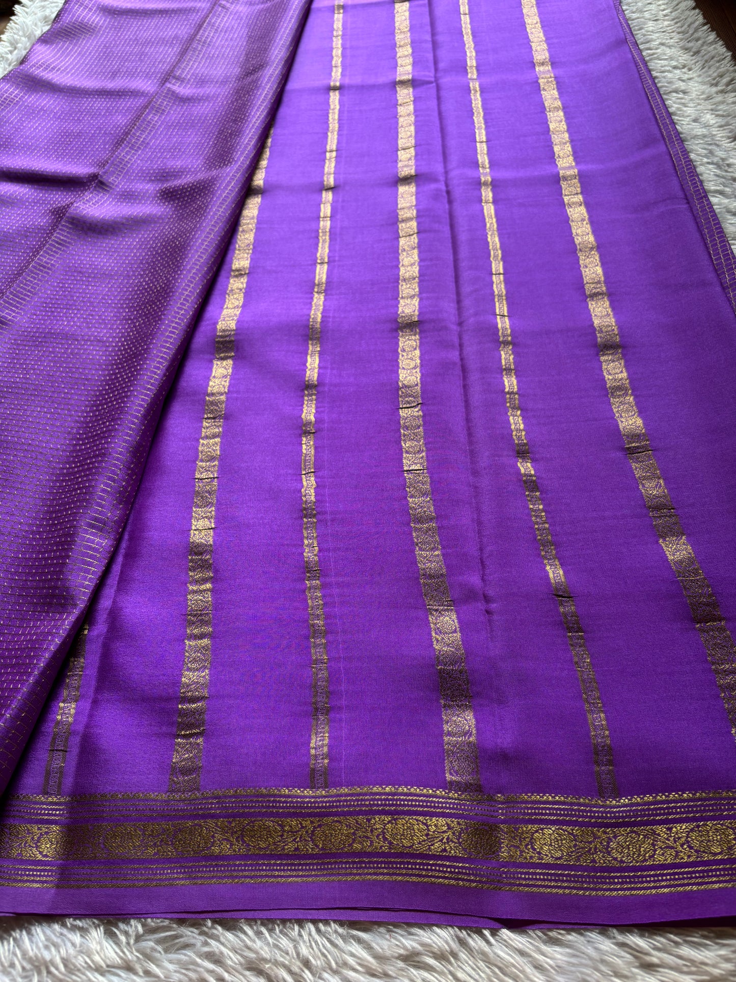 Aparna : Solid Lavender
