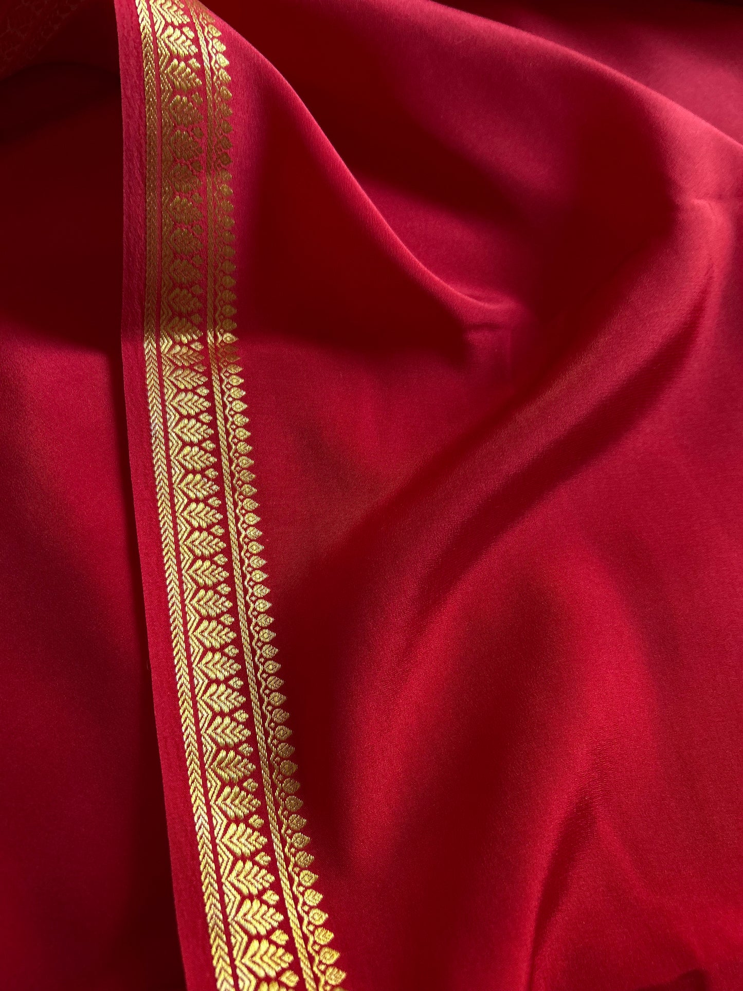 Jyothi : Solid Red