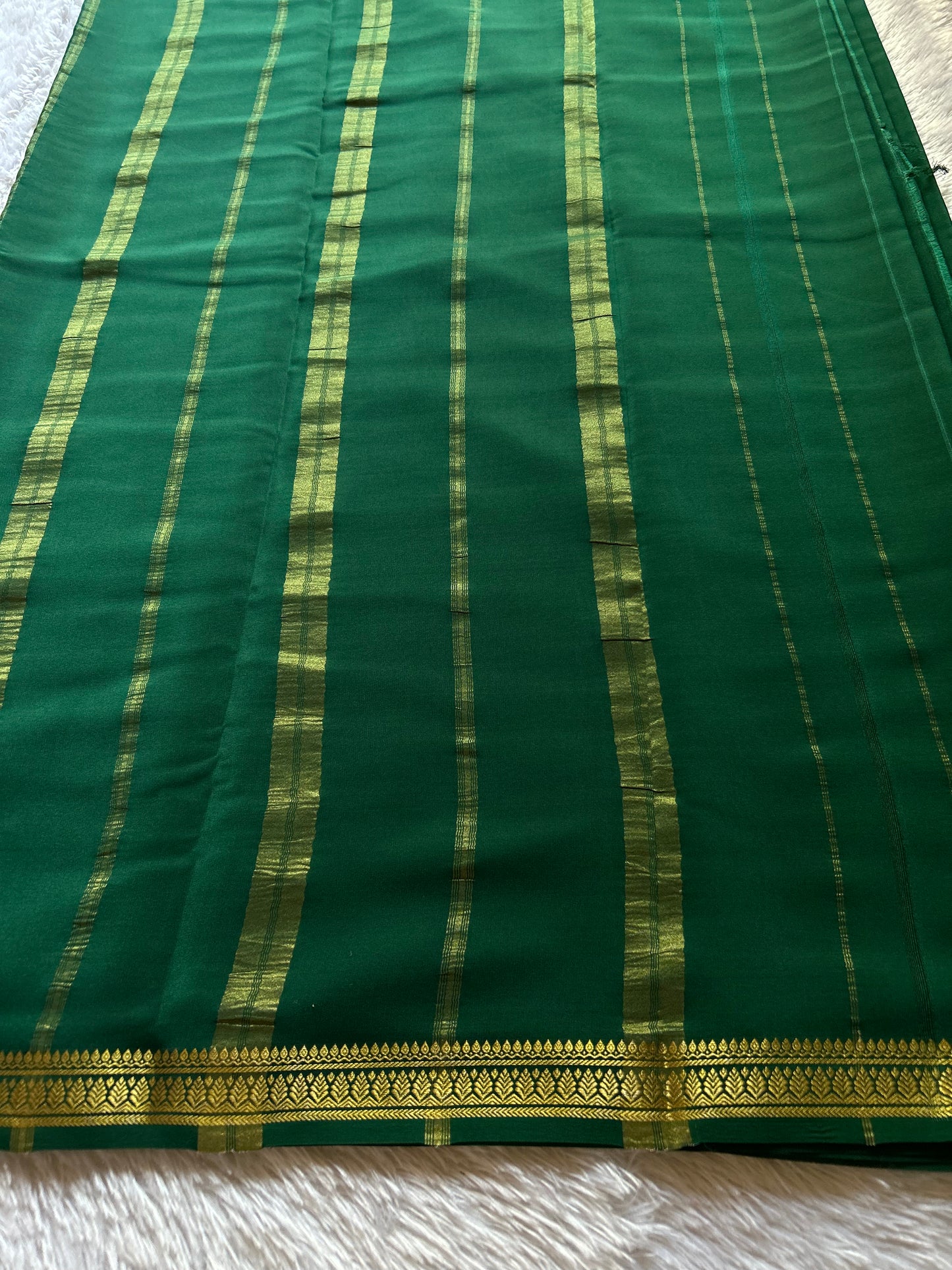 Jyothi : Solid Bottle green
