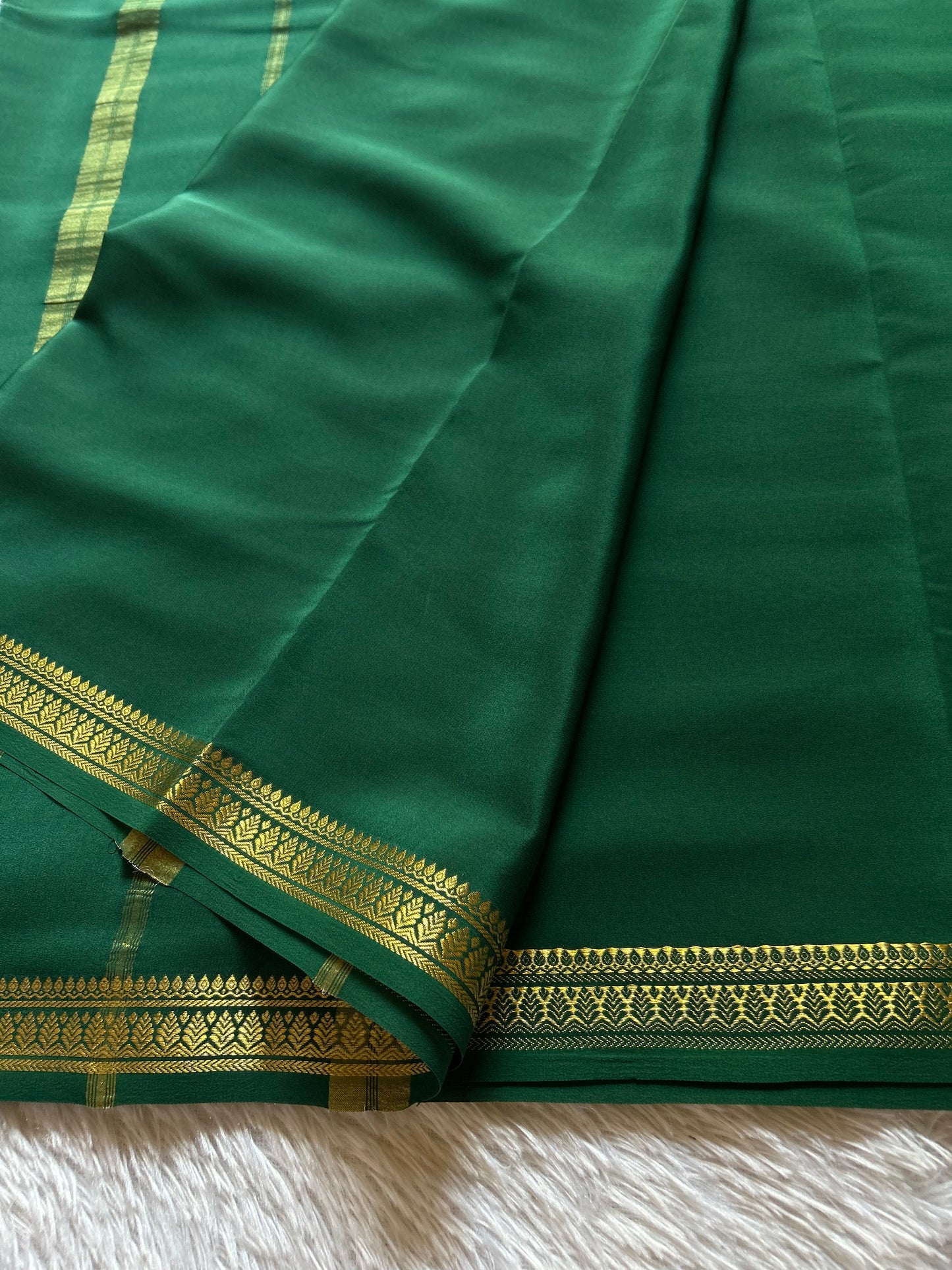 Jyothi : Solid Bottle green