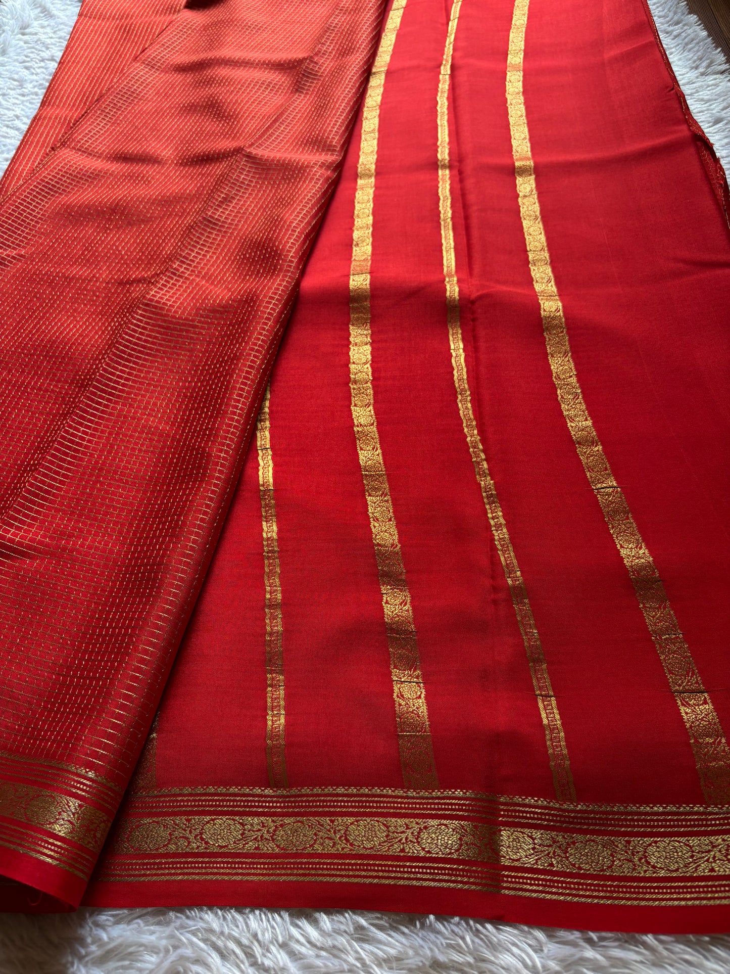 Aparna : Solid Red