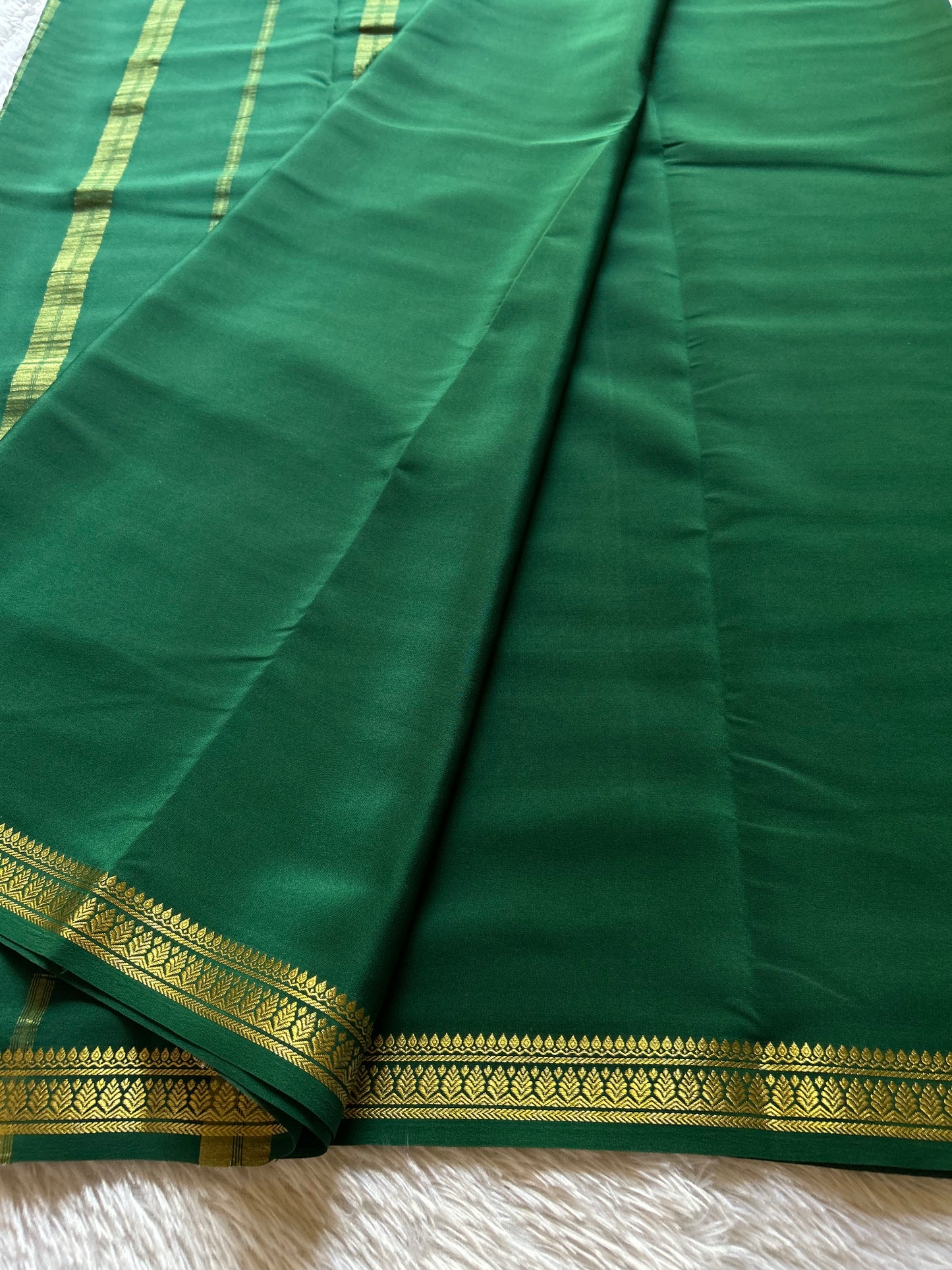 Jyothi : Solid Bottle green