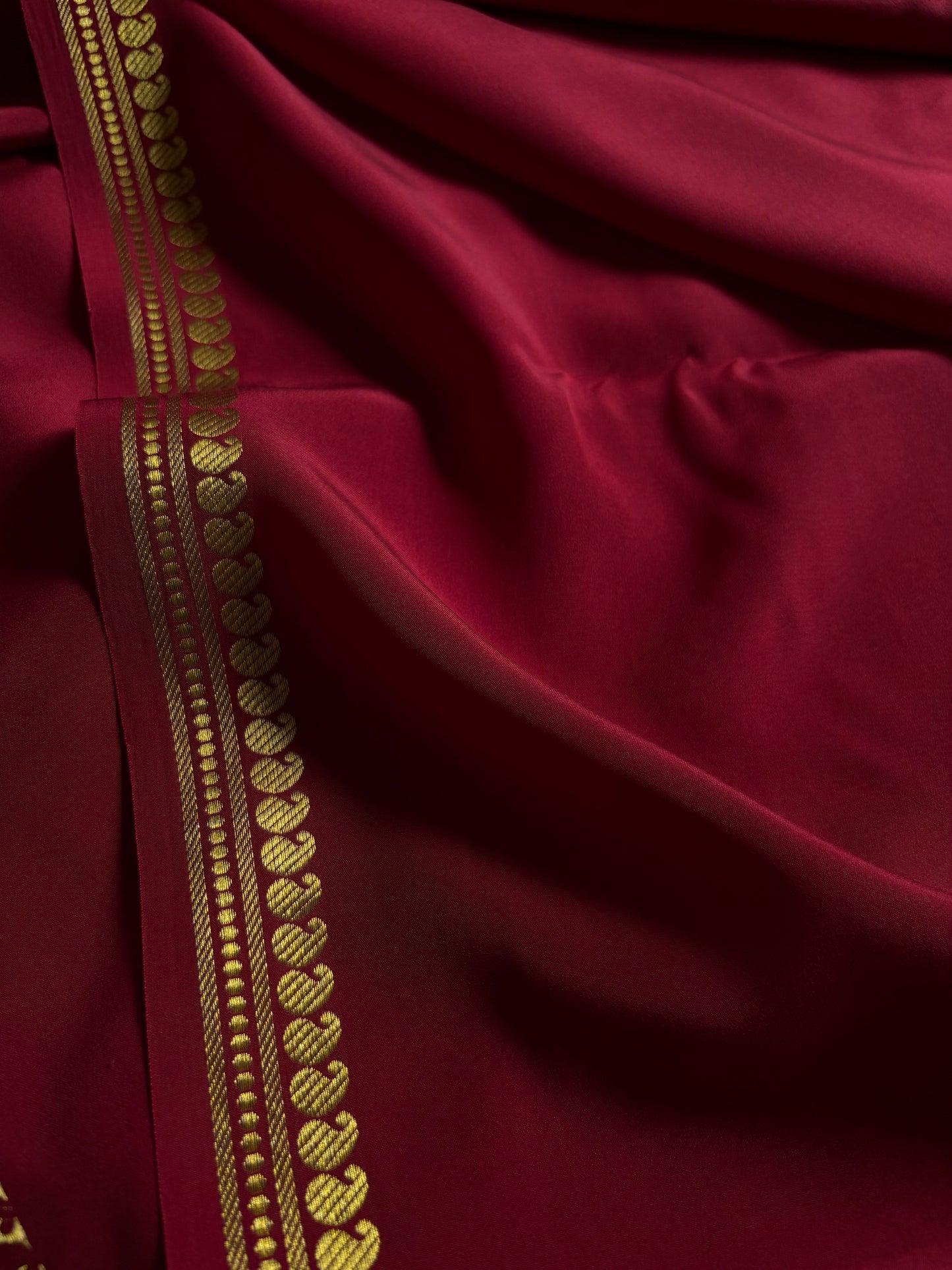 Nirmala : Solid Maroon