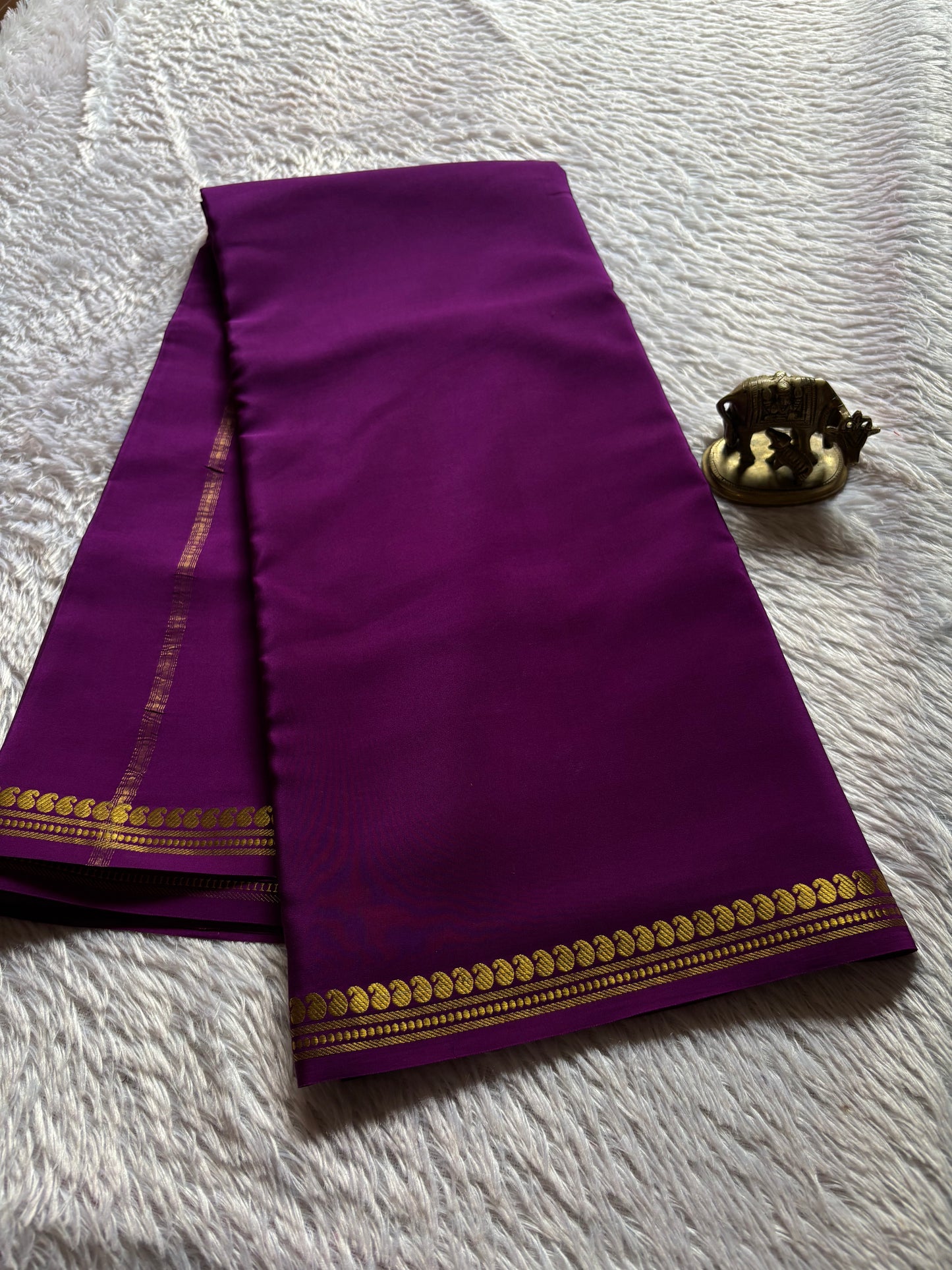 Nirmala : Solid Dark magenta