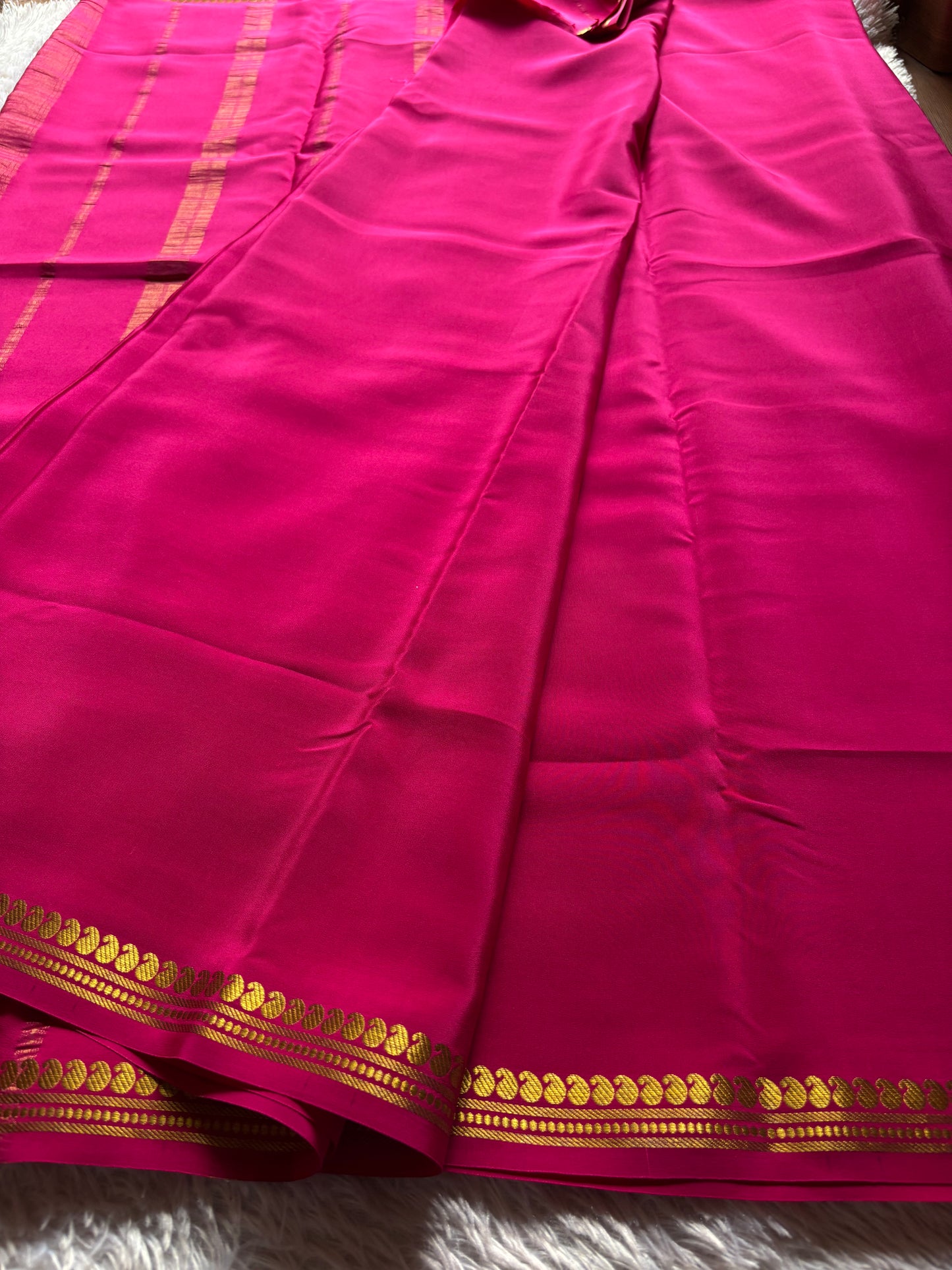 Nirmala : Solid Rani pink