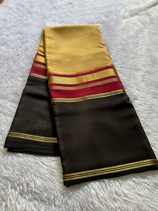 Triveni (3D) : Beige-maroon-black