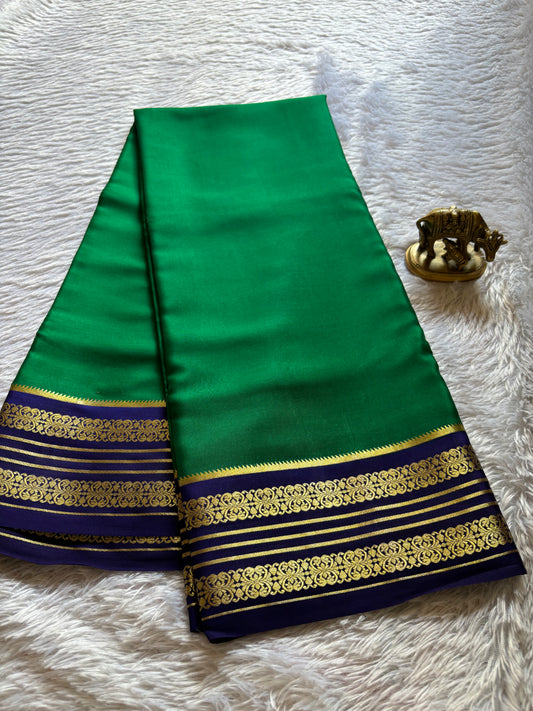 Kanchana (2D) : Emerald green-navy blue