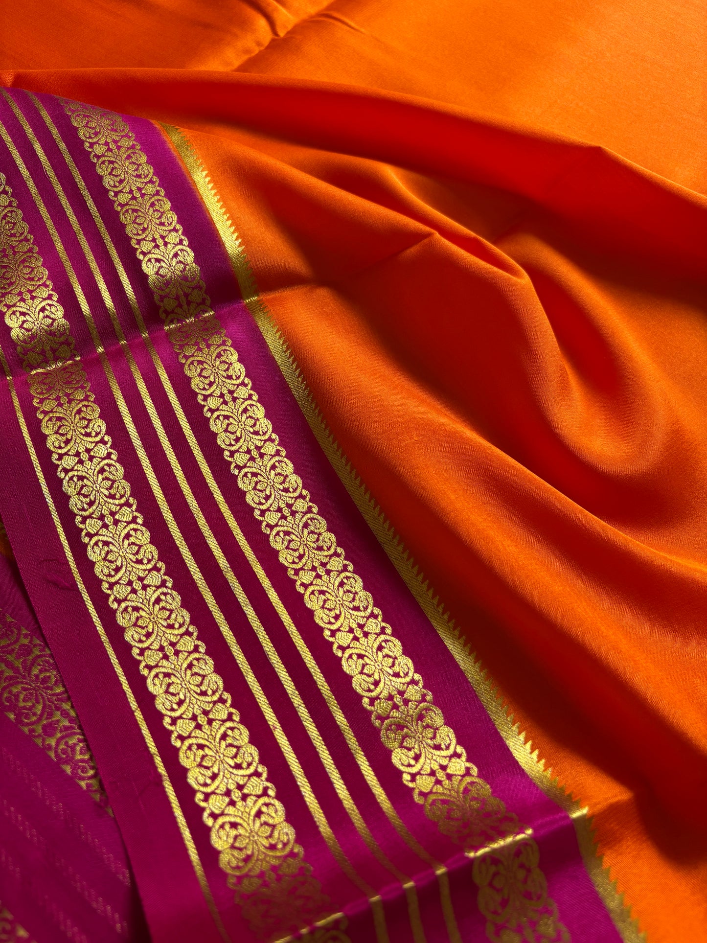 Kanchana (2D) : Orange-rani pink