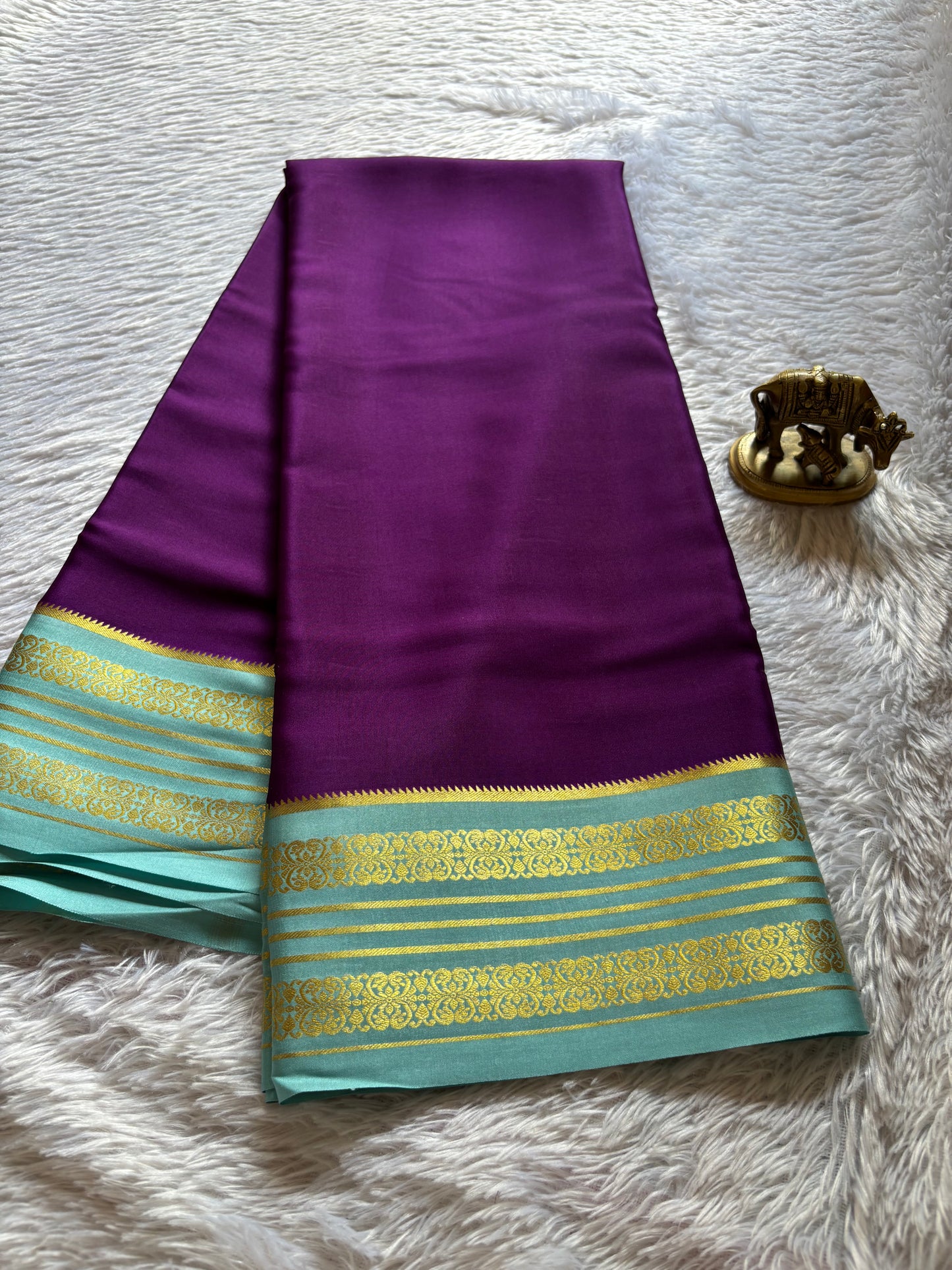 Kanchana (2D) : Purple-pastel blue