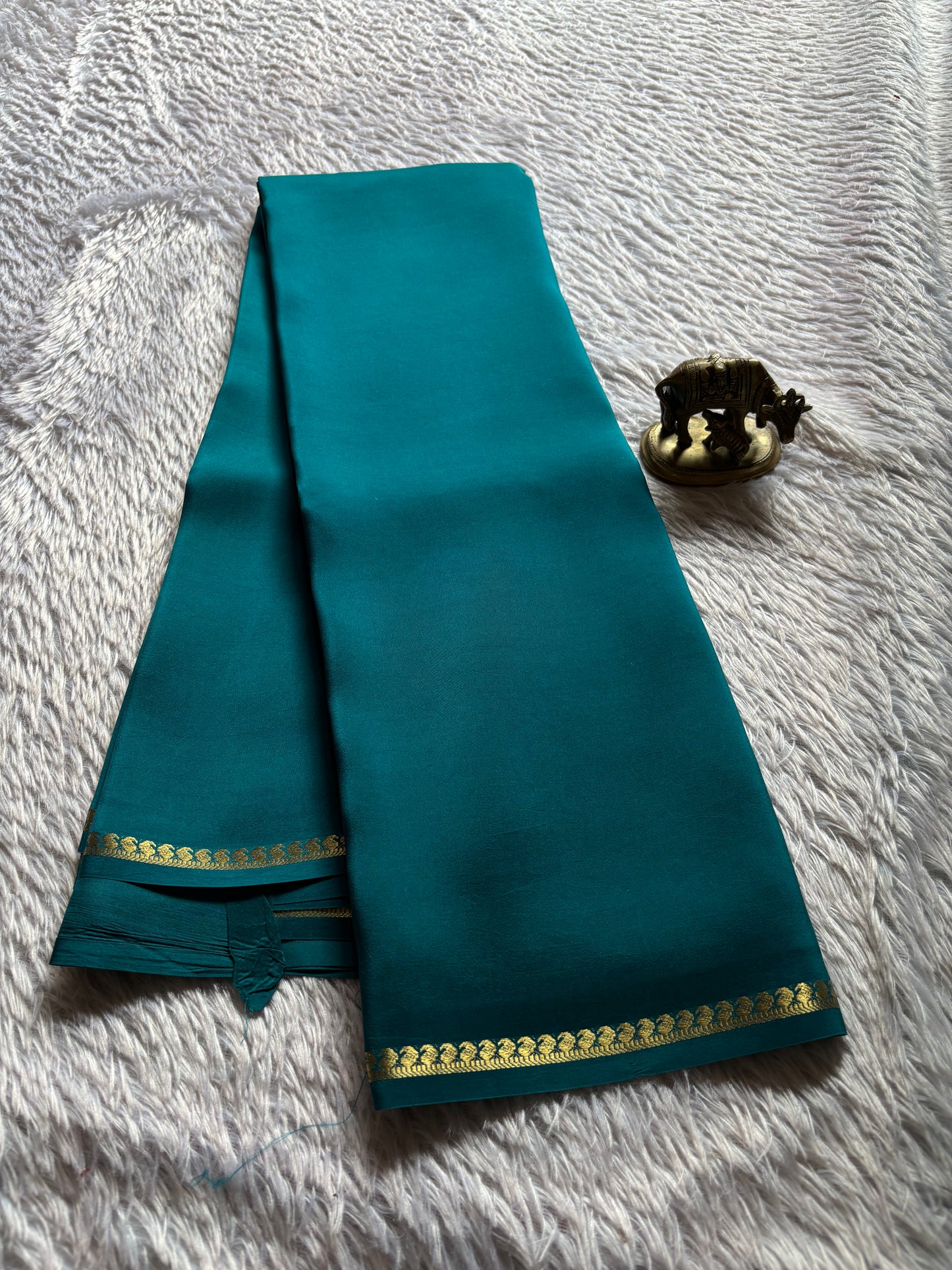Manikya : Solid Teal blue