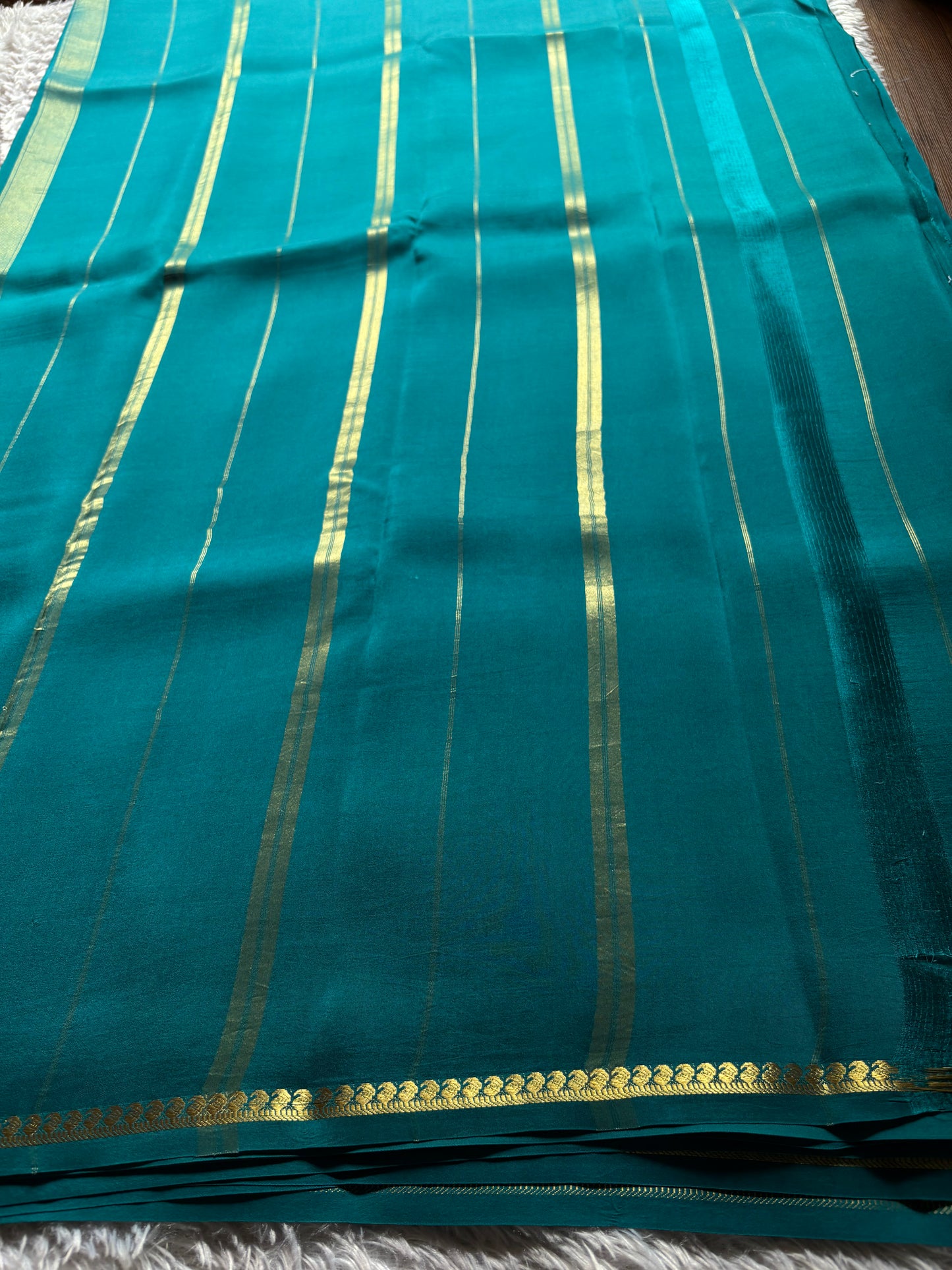 Manikya : Solid Teal blue