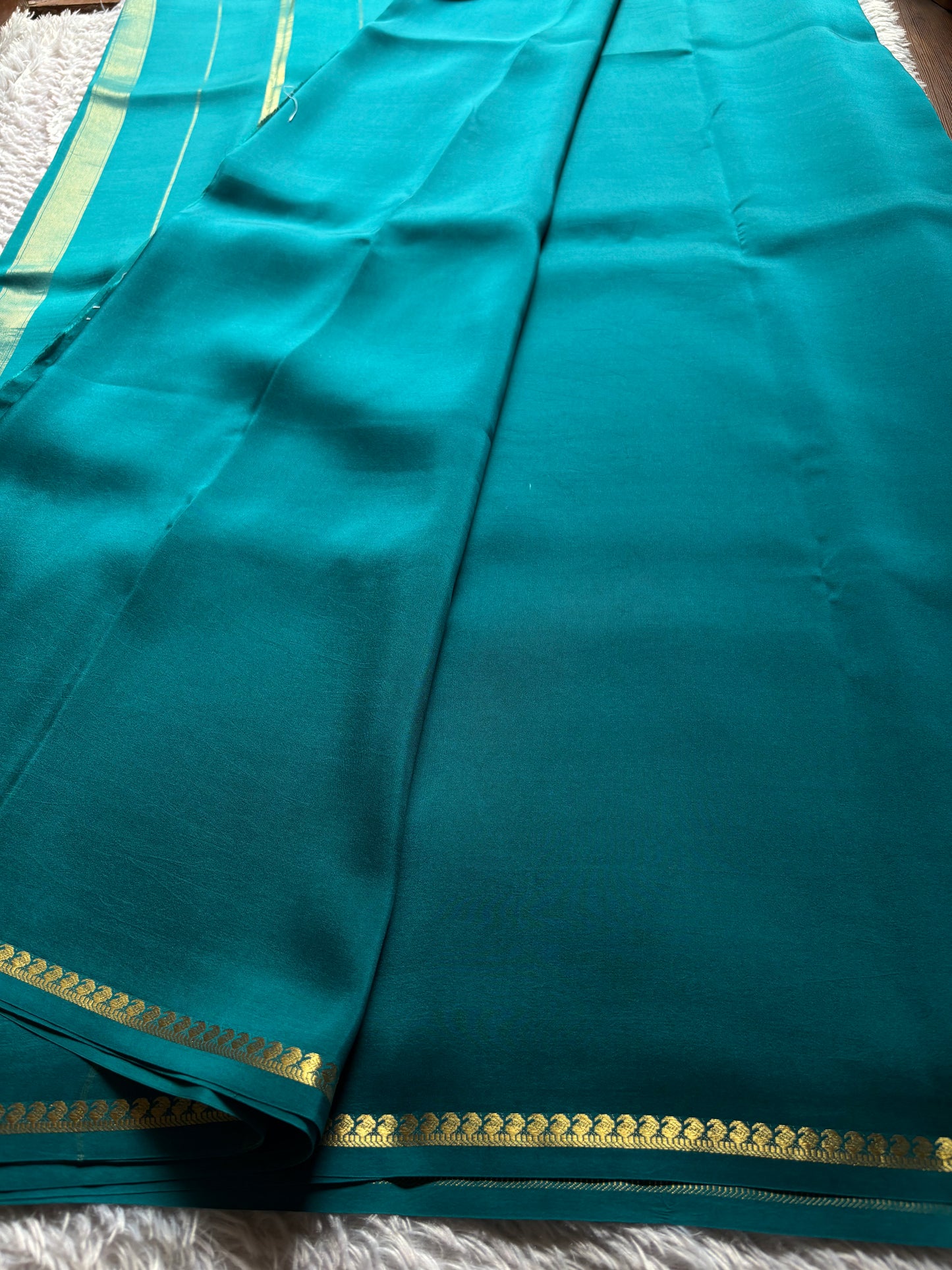 Manikya : Solid Teal blue