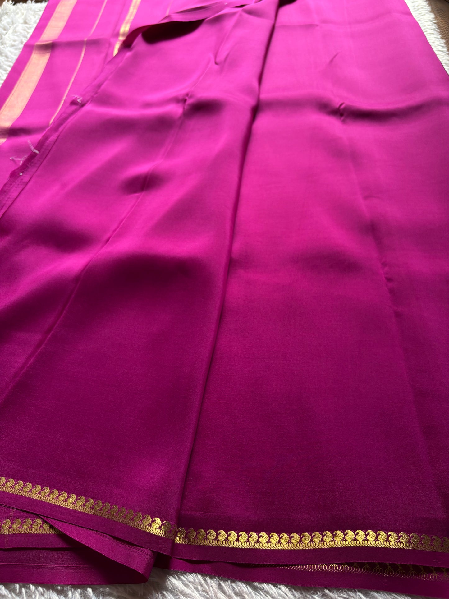 Manikya : Solid Magenta