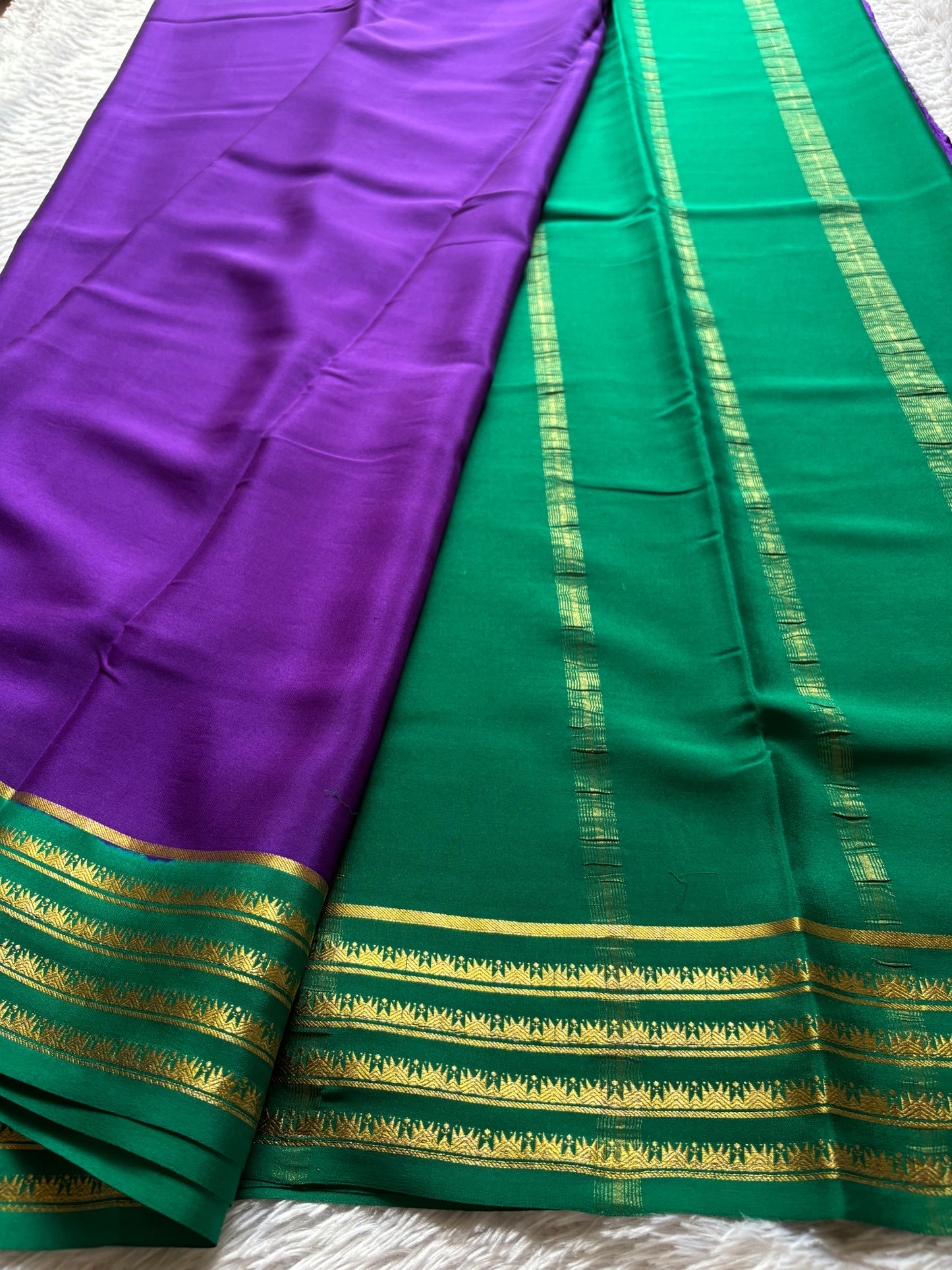 Kumuda (2D) : Purple-rama green