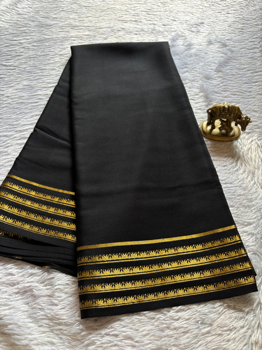 Kumuda : Solid Black