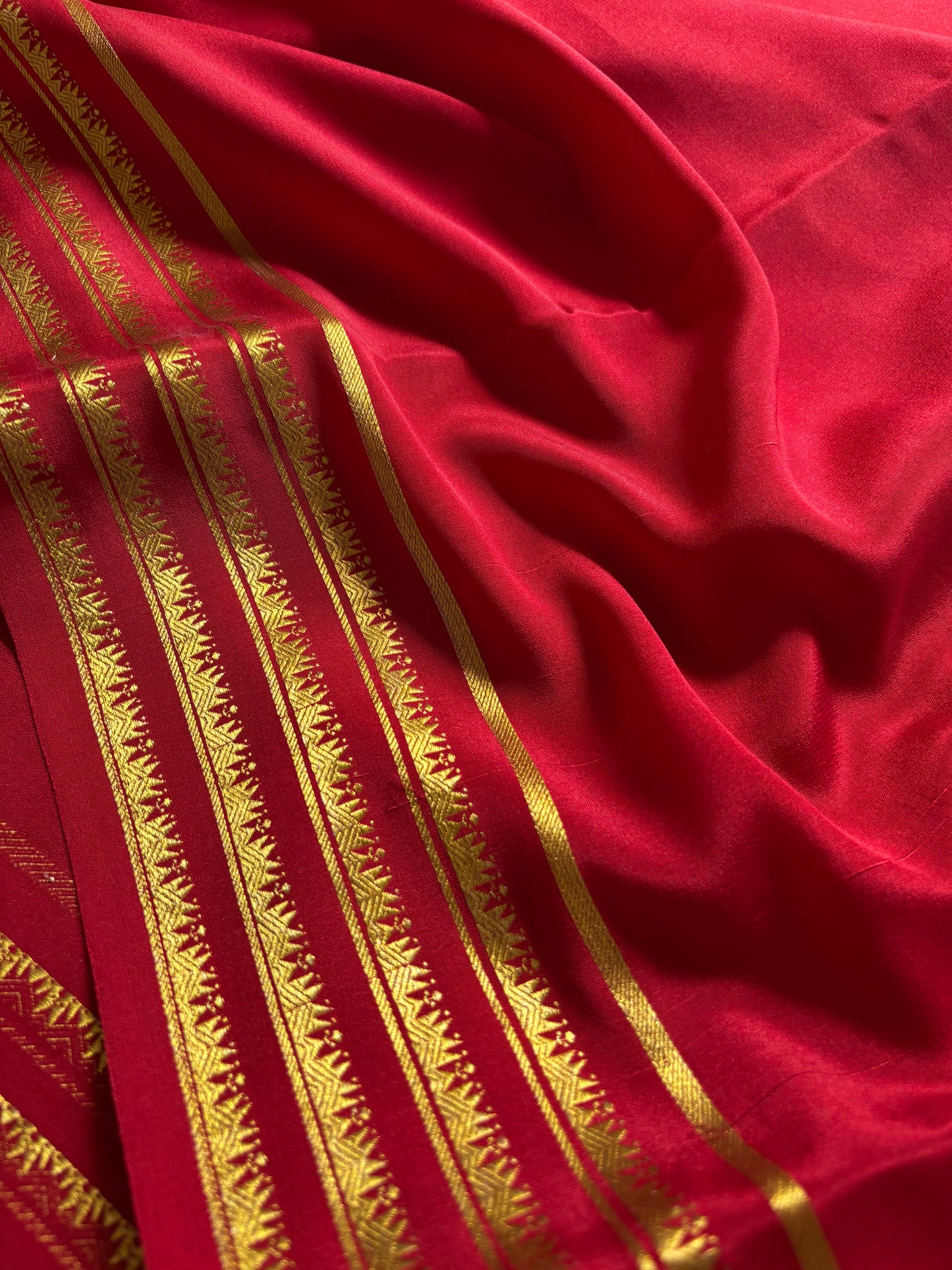 Kumuda : Solid Dark Red