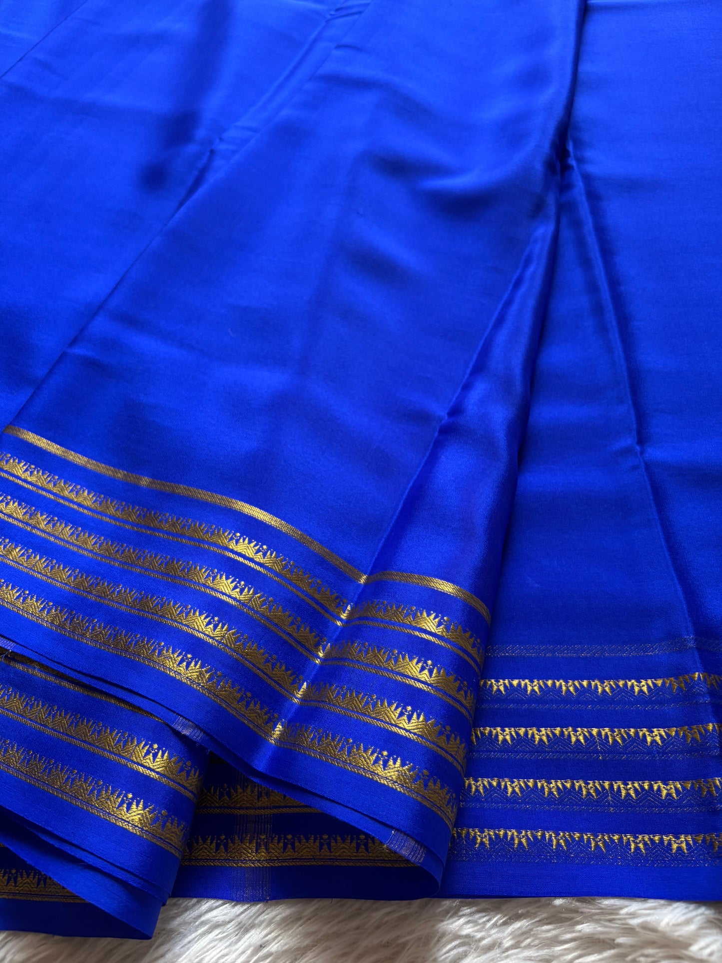 Kumuda : Solid Royal blue